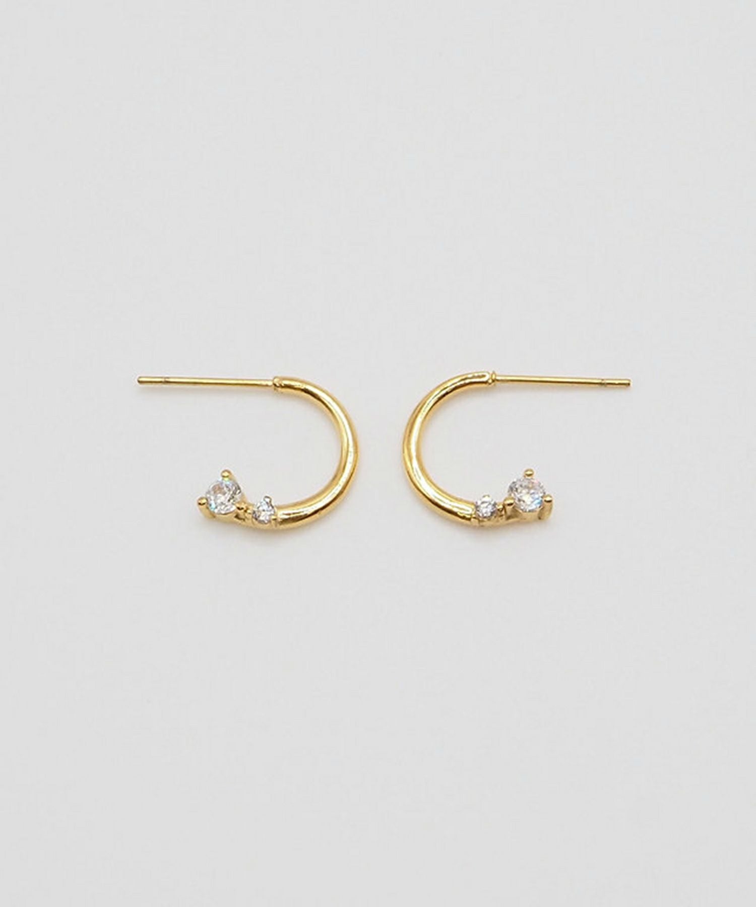 サイドストーンフープサージカルステンレスピアス