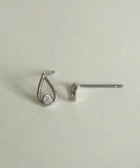 ドロップラインピアス