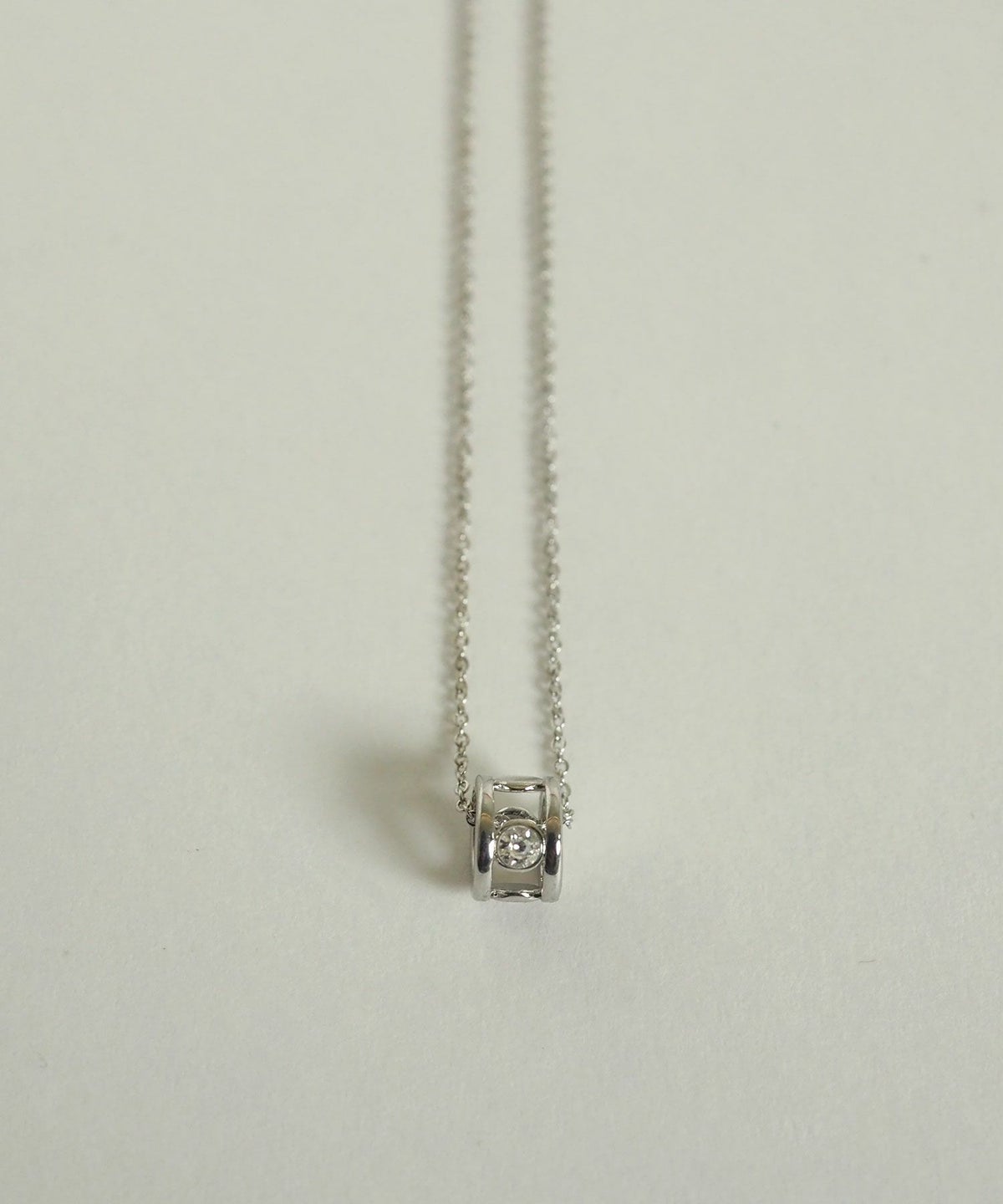 ジルコニアリングネックレス