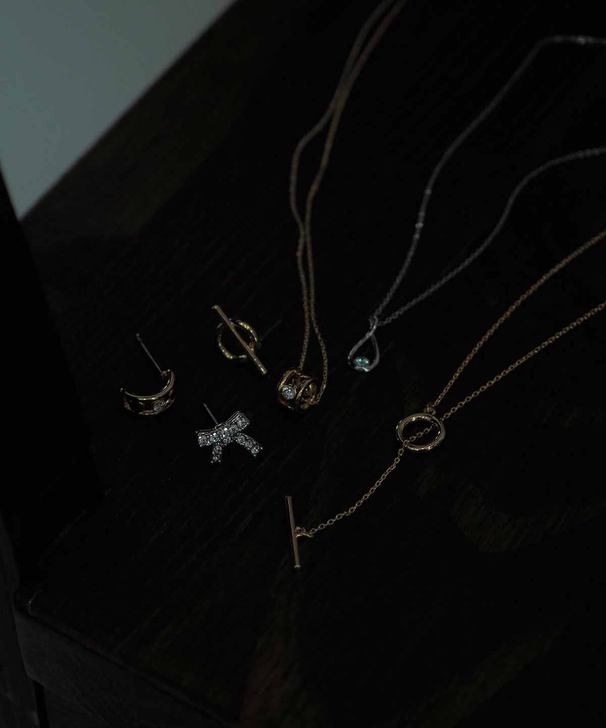 ジルコニアリングネックレス