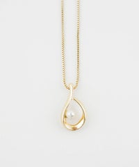 パールドロップスライドネックレス