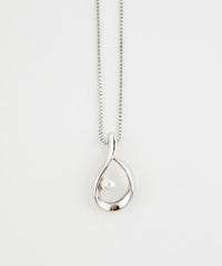 パールドロップスライドネックレス