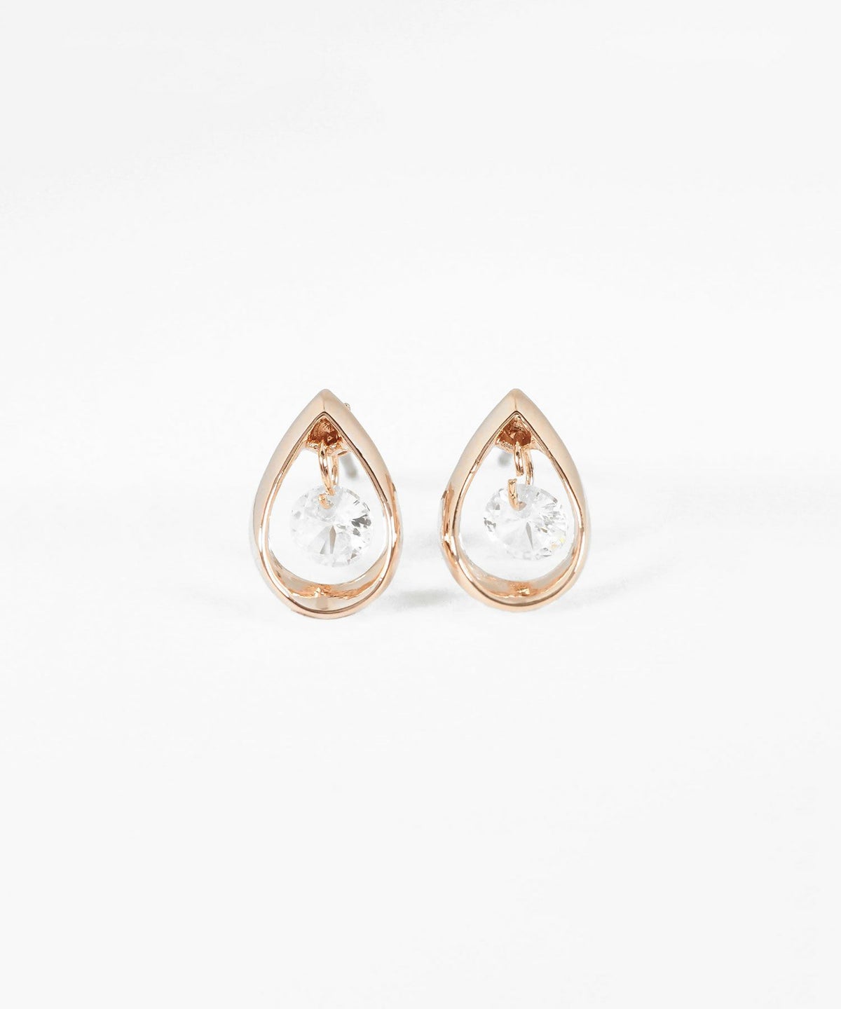 ドロップシャイニングストーンチタンポストピアス