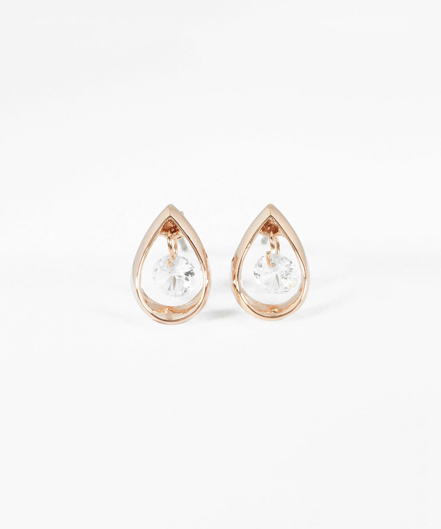 ドロップシャイニングストーンチタンポストピアス