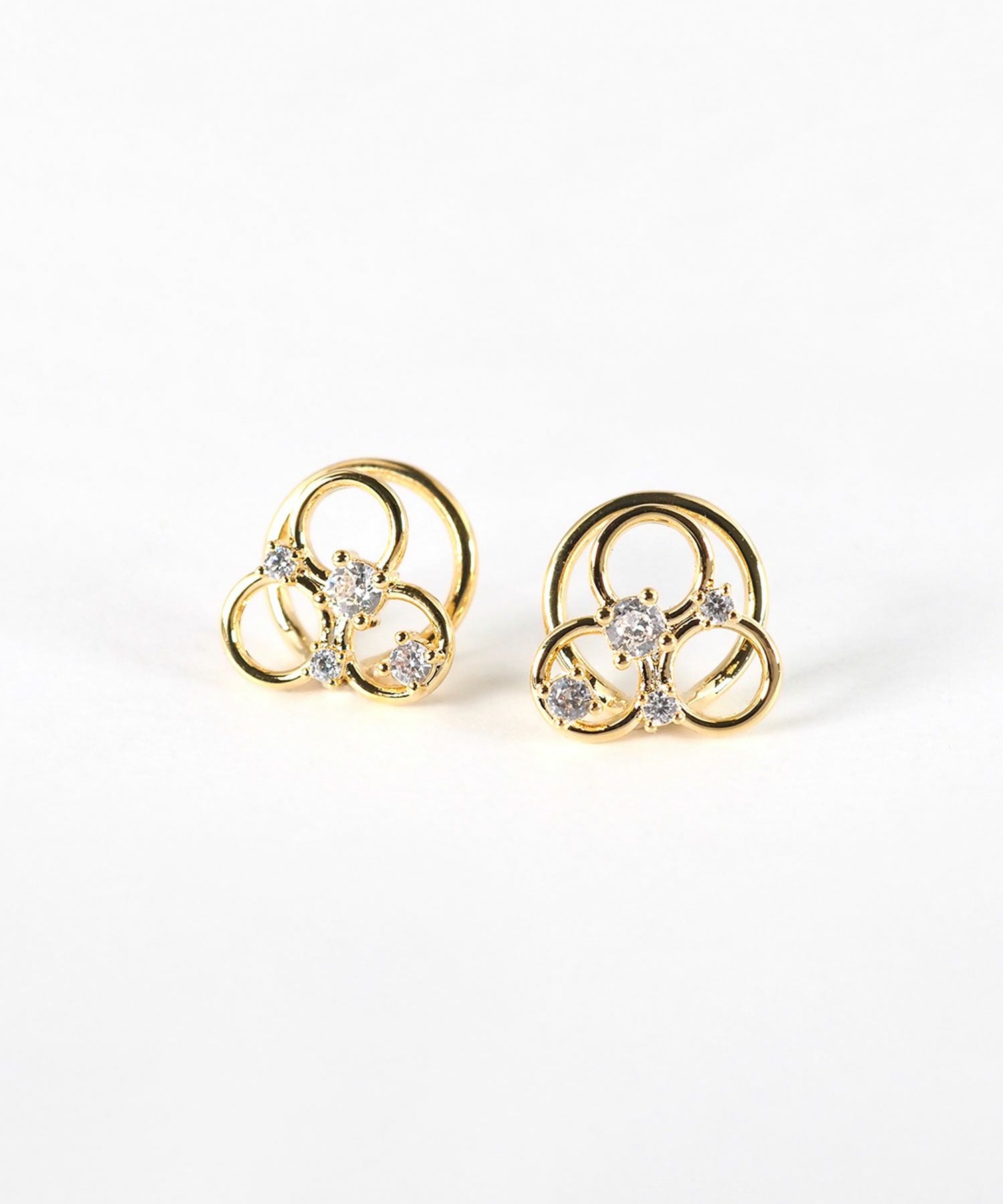 ミツバラインラウンドメタルイヤリング