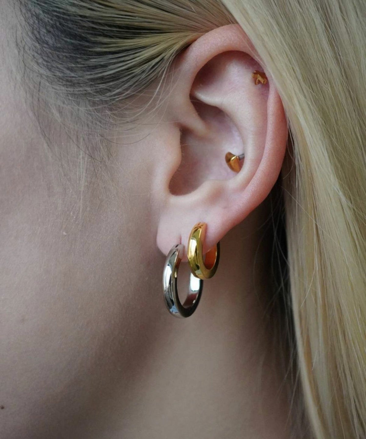 SleekスクエアシェイプフープチタンポストピアスS