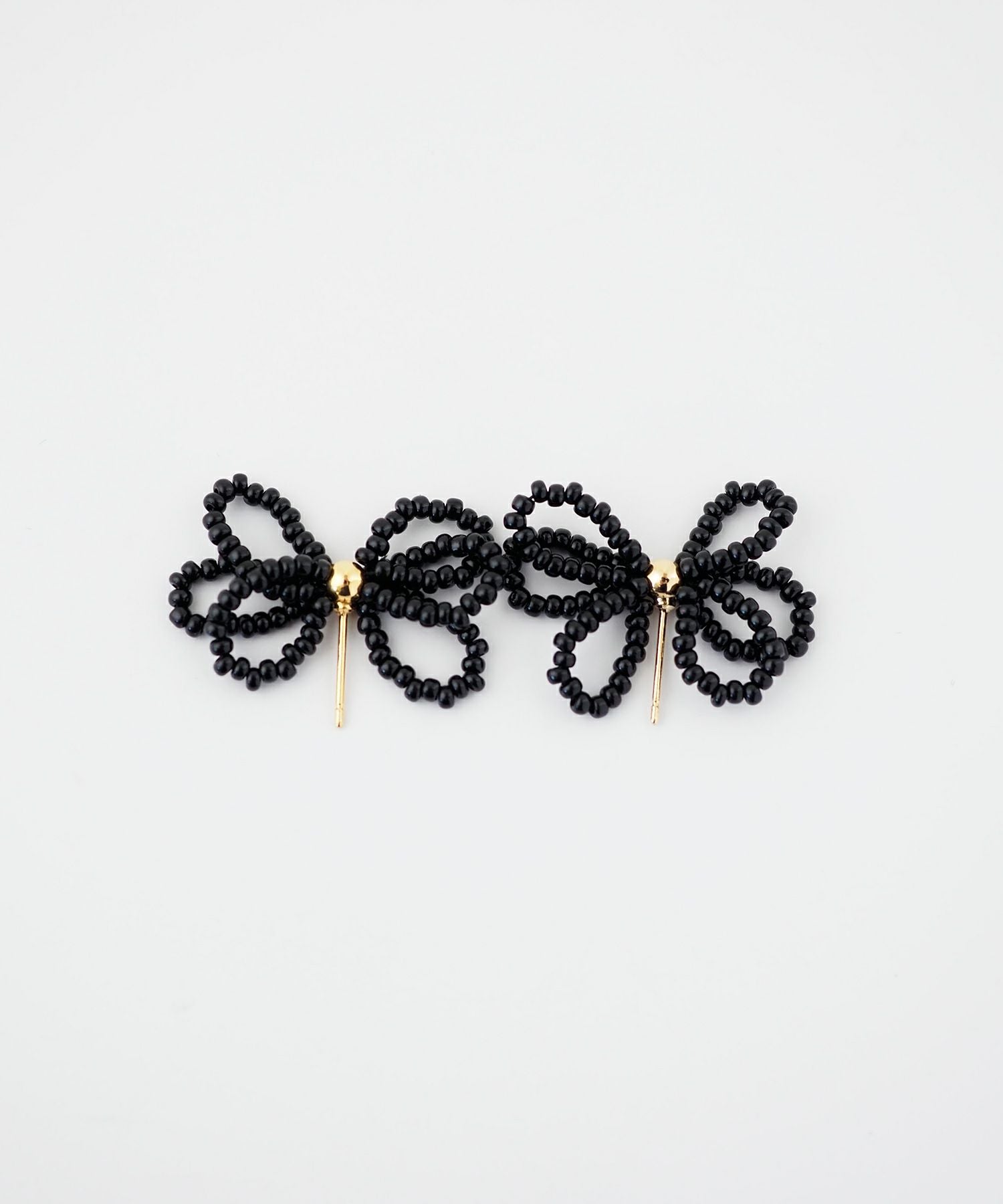 ビーズバタフライピアス