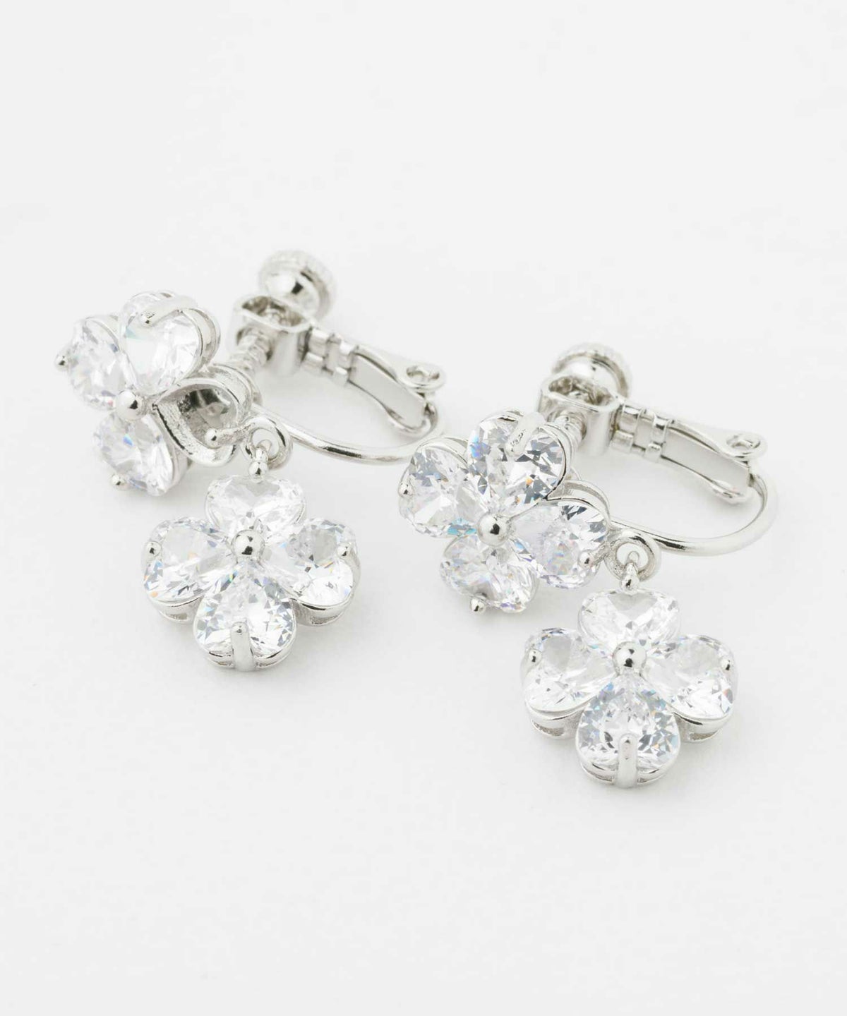 キュービックツインクローバーイヤリング【Dahlia】