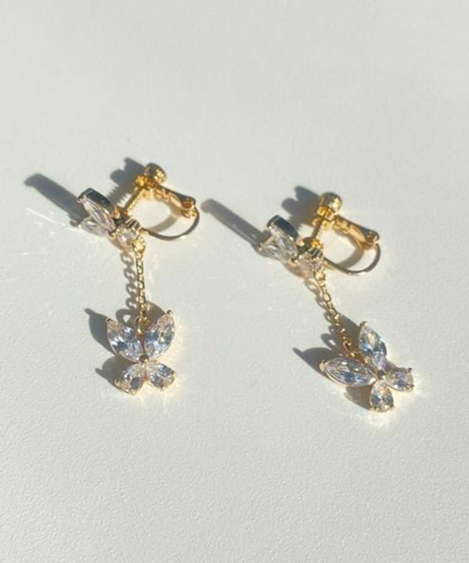 ジルコニアツインバタフライイヤリング【Dahlia】 | 【公式】MUK