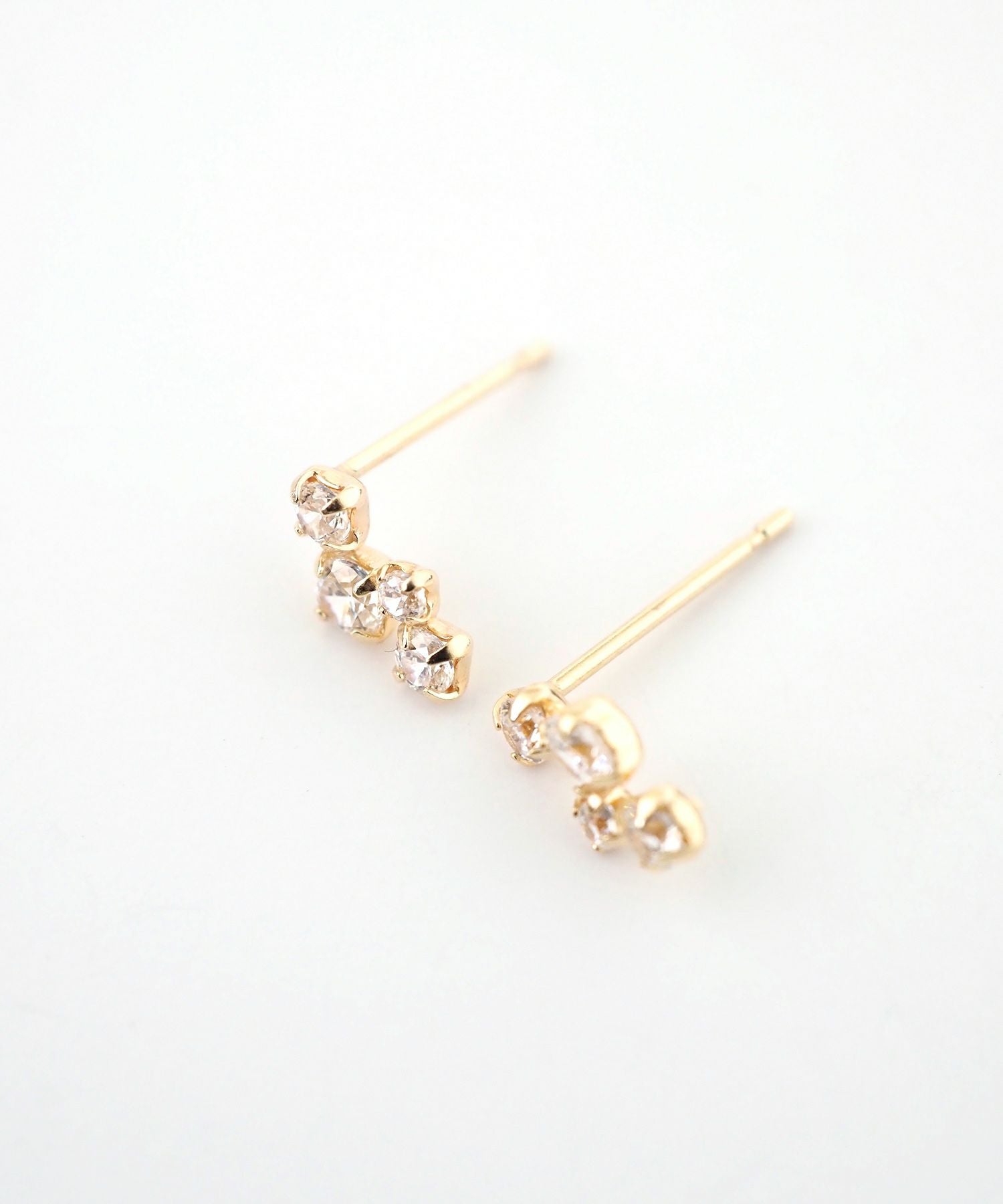 [K10]ラディアントジルコニアピアス【cucia】