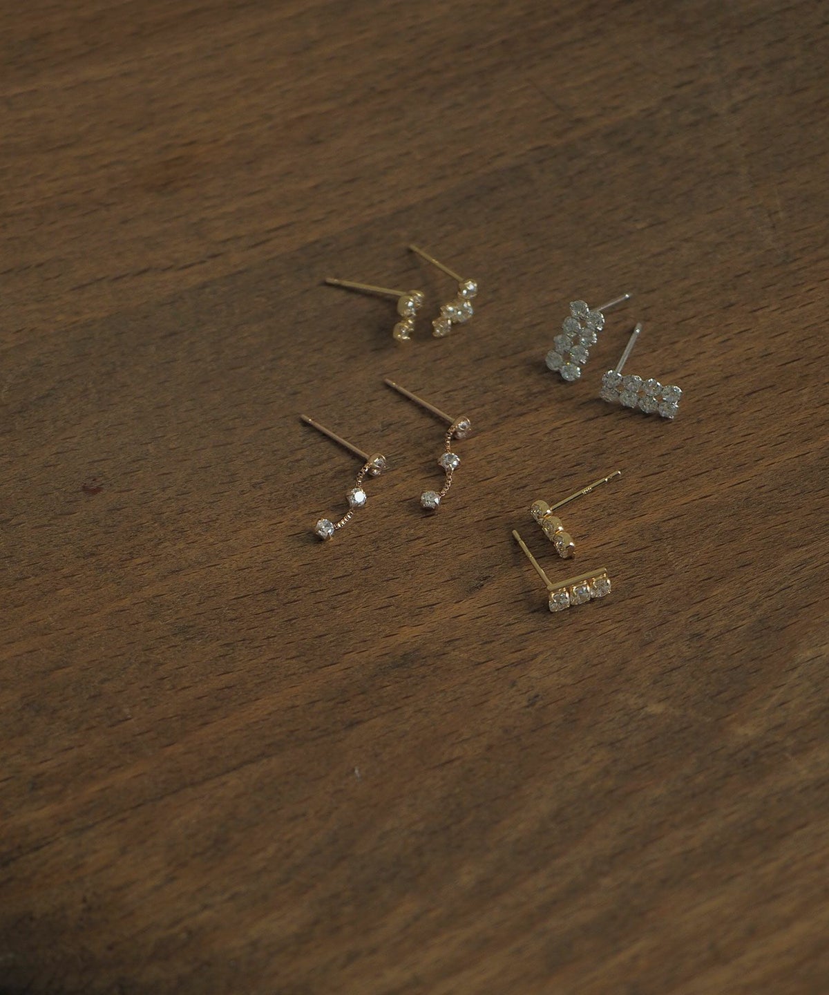 [K10]サイドバージルコニアピアス【cucia】