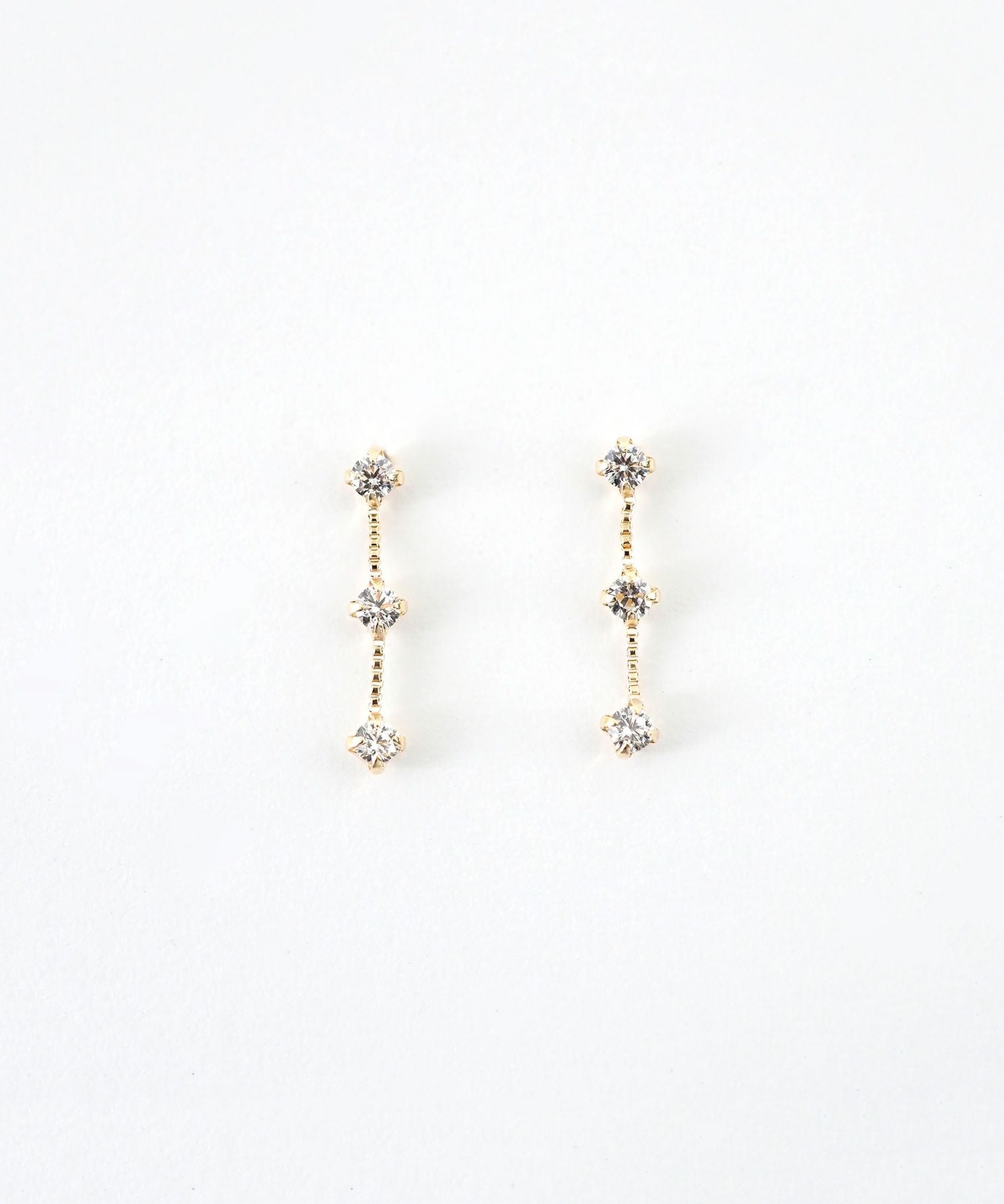 [K10]トロワジルコニアピアス【cucia】