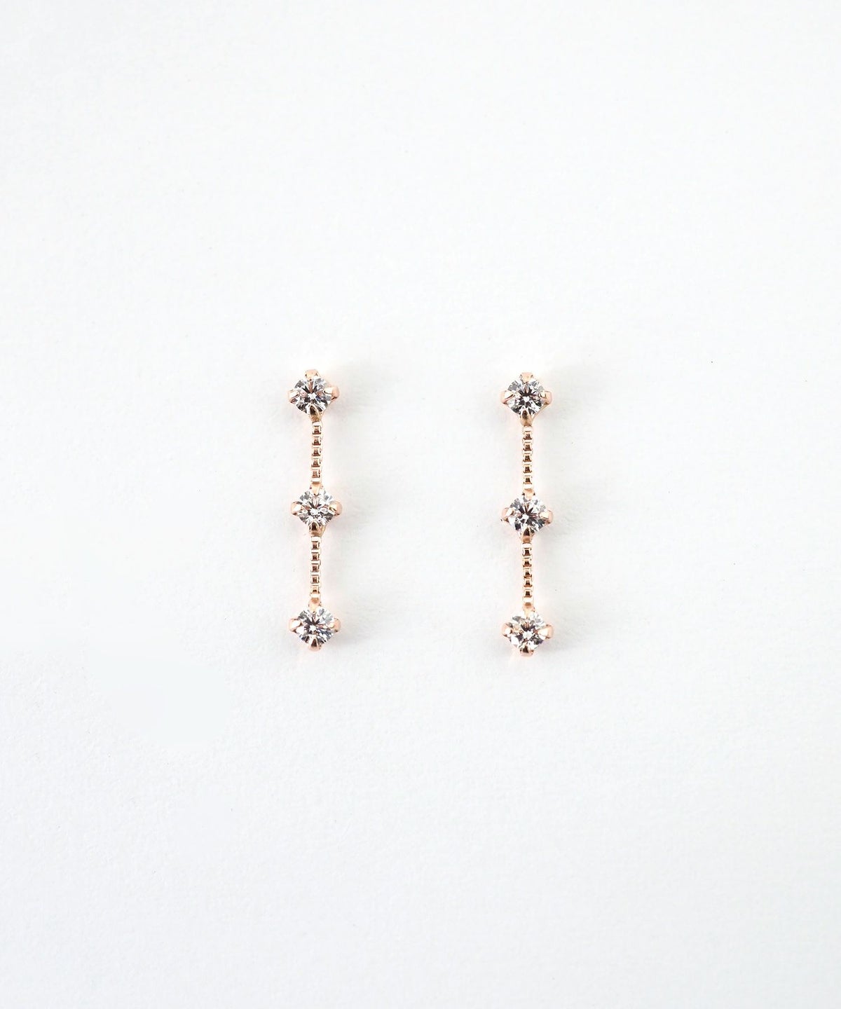 [K10]トロワジルコニアピアス【cucia】