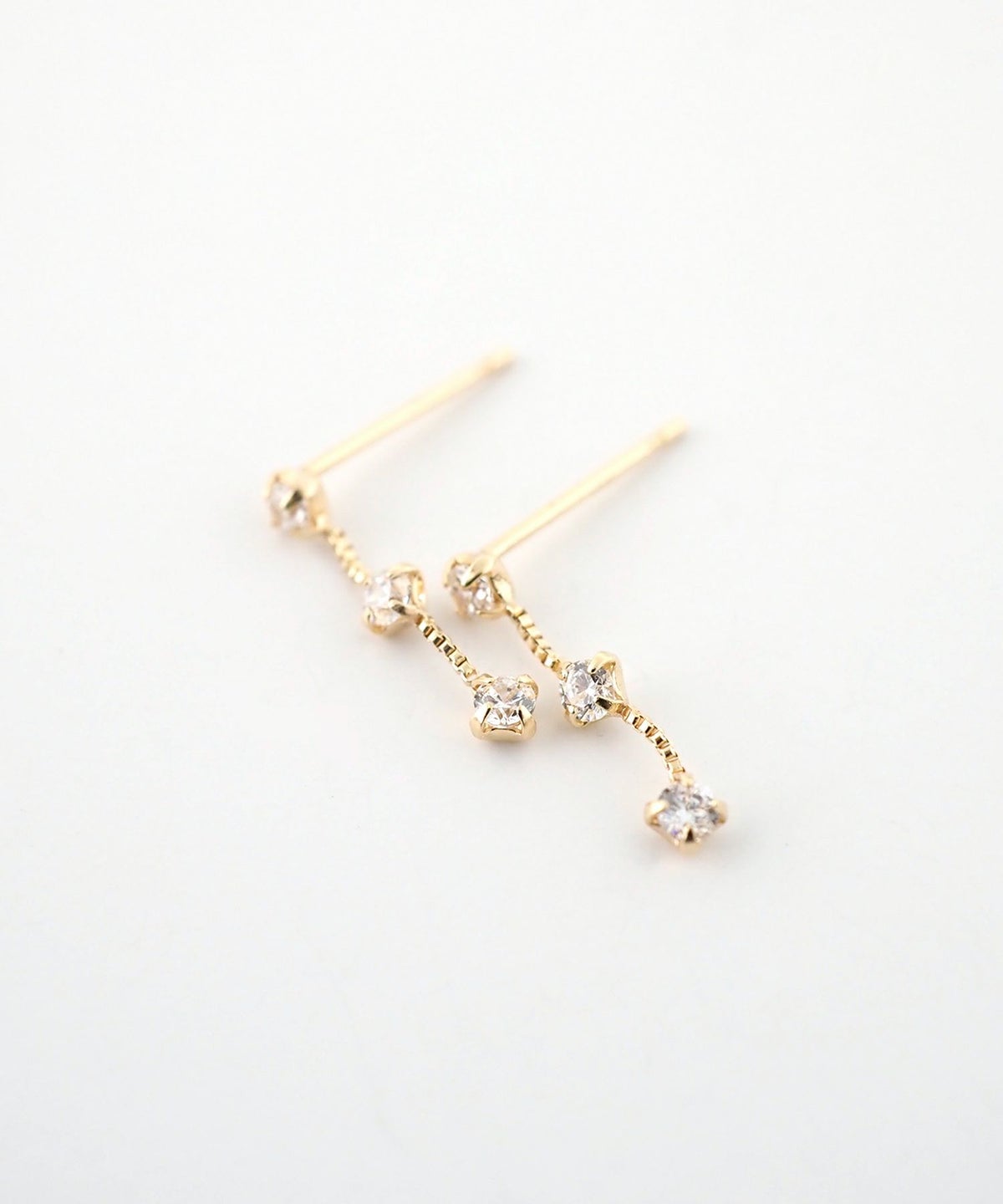 [K10]トロワジルコニアピアス【cucia】