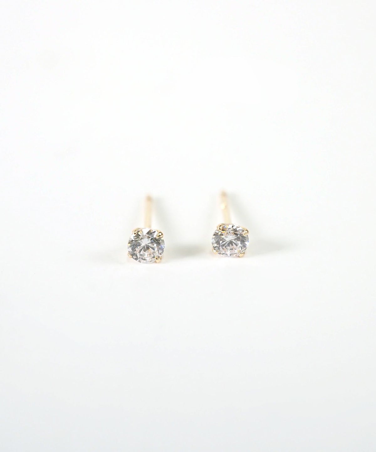 【web限定】[K10]ルミナスジルコニアピアス【cucia】