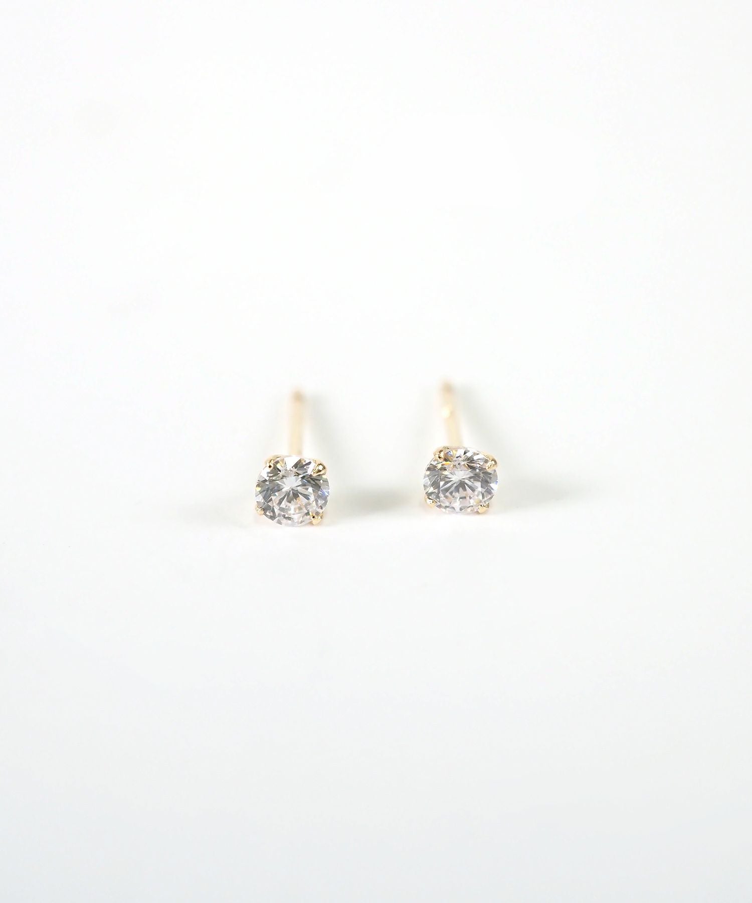 【web限定】[K10]ルミナスジルコニアピアス【cucia】