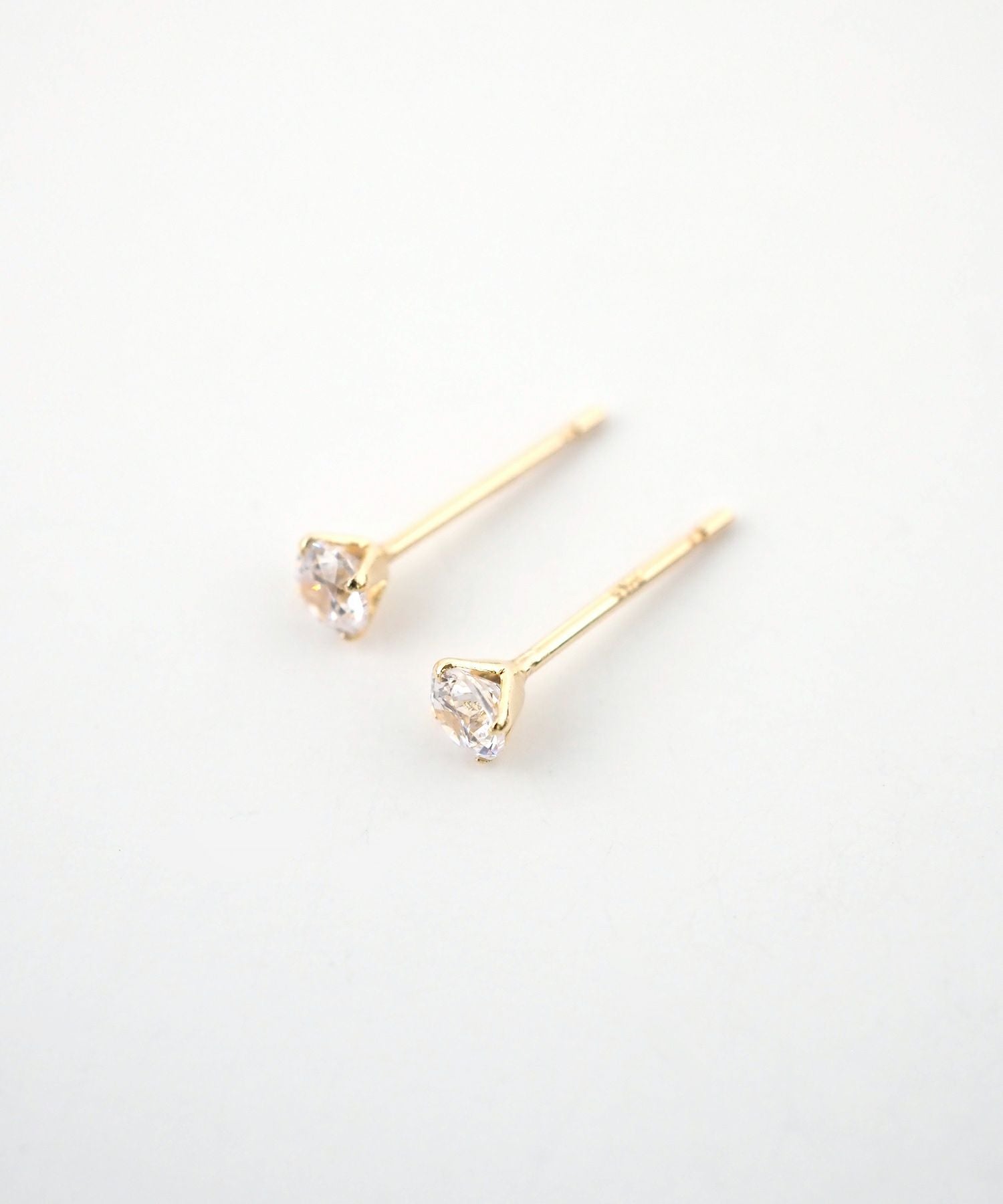 【web限定】[K10]ルミナスジルコニアピアス【cucia】