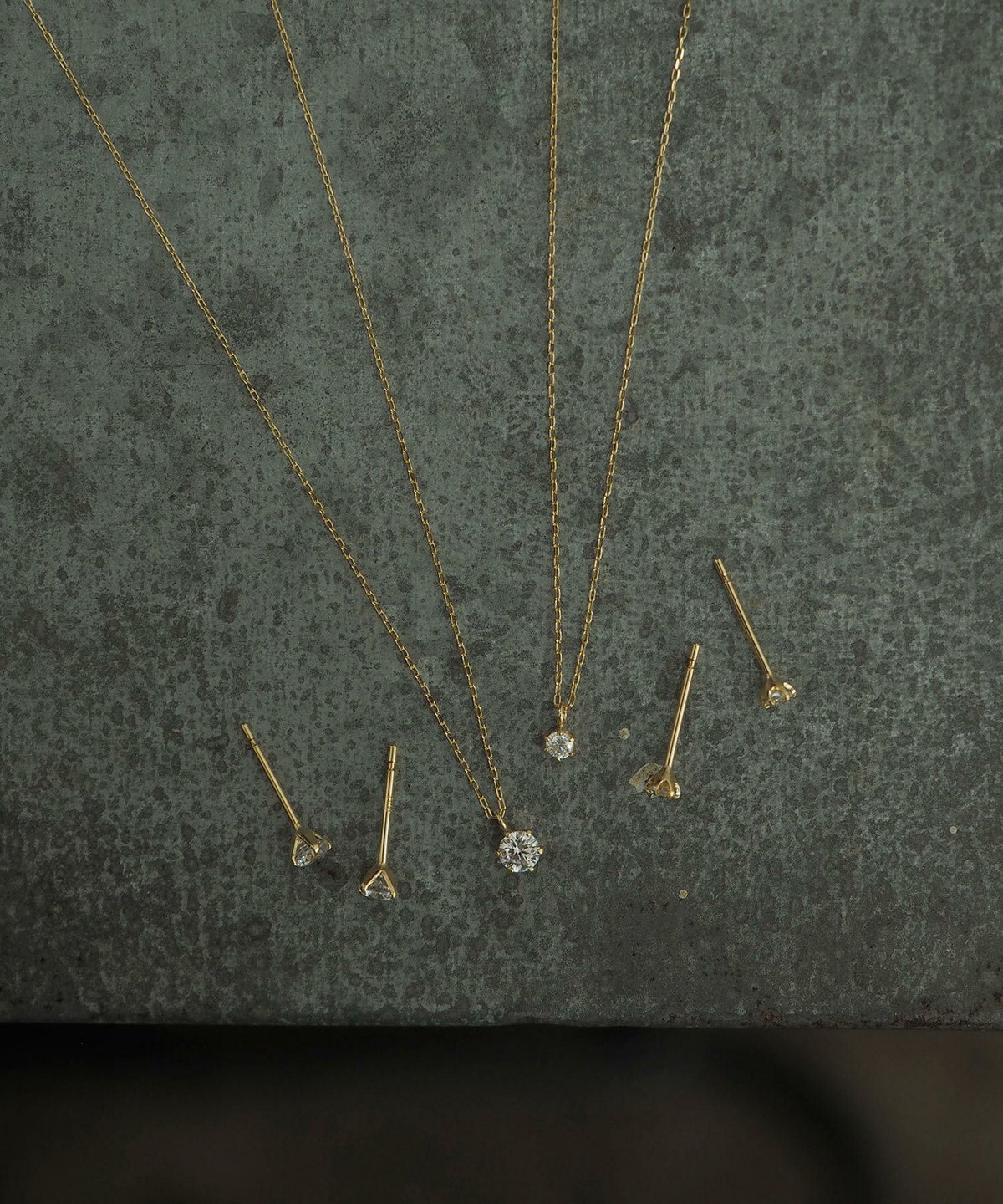 [K10]スターレットダイヤモンドピアス【cucia】