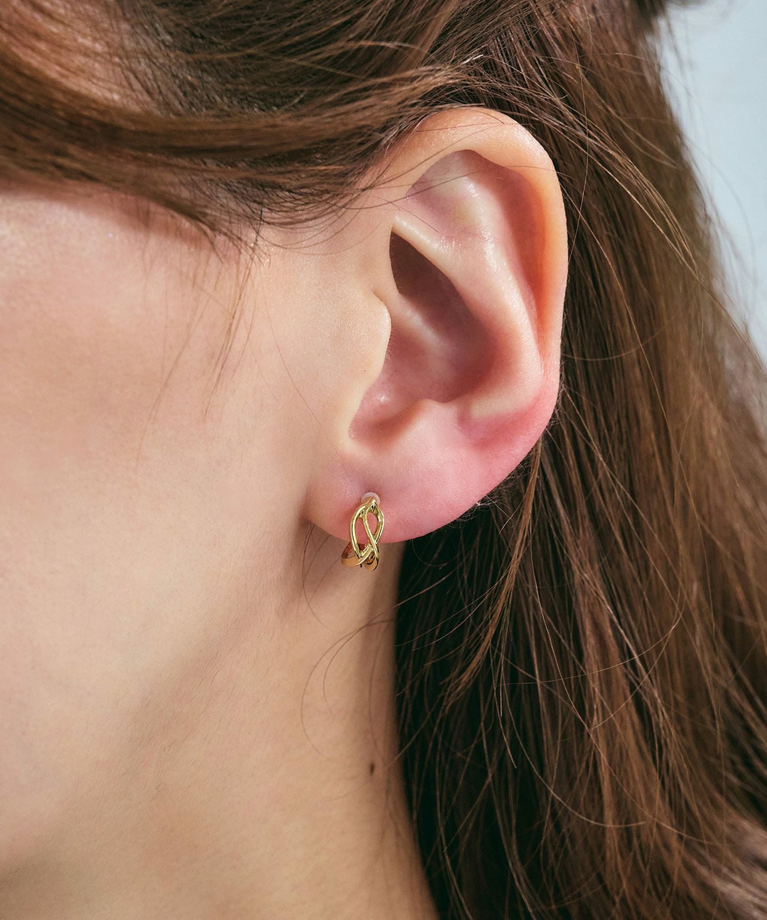 【web限定】ルミインターセクト樹脂コーティングポストピアス【Lumirise】