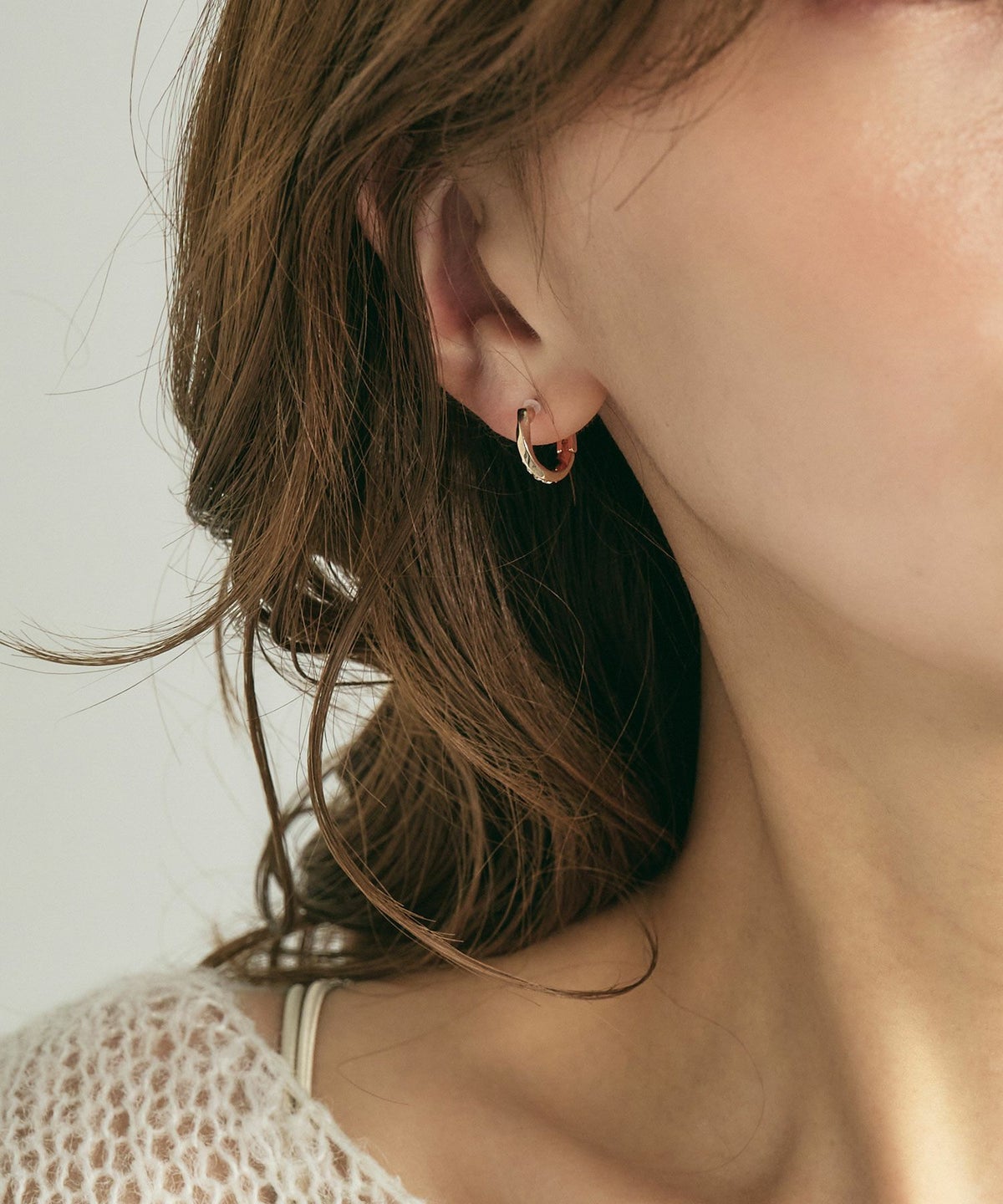 【web限定】ルミツイストグロスフープ樹脂コーティングスムースピアス【Lumirise】