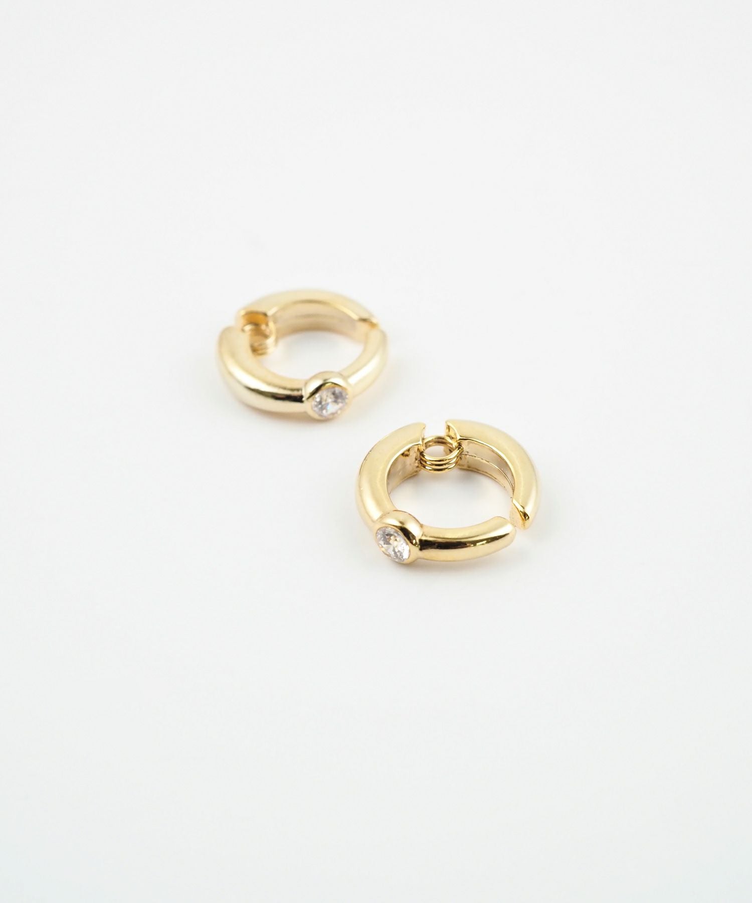 【web限定】ルミジルコニアフープクラッチイヤリング【Lumirise】