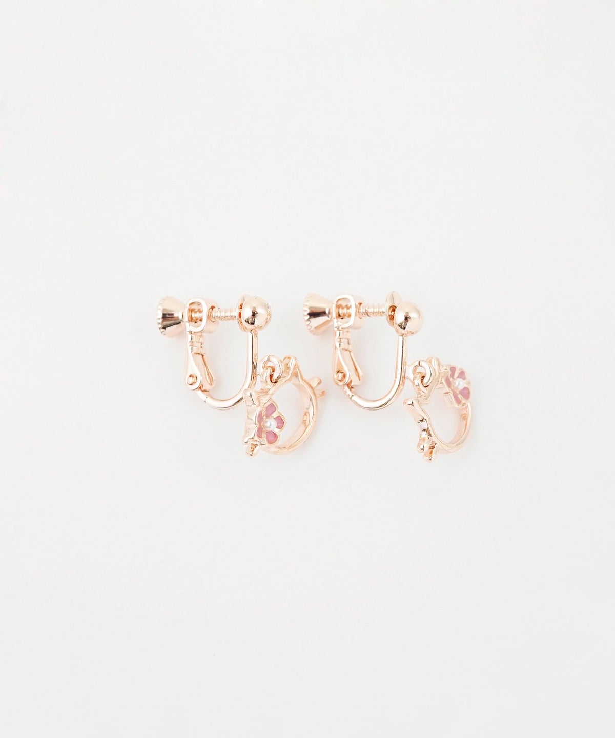 ねこフラワーイヤリング