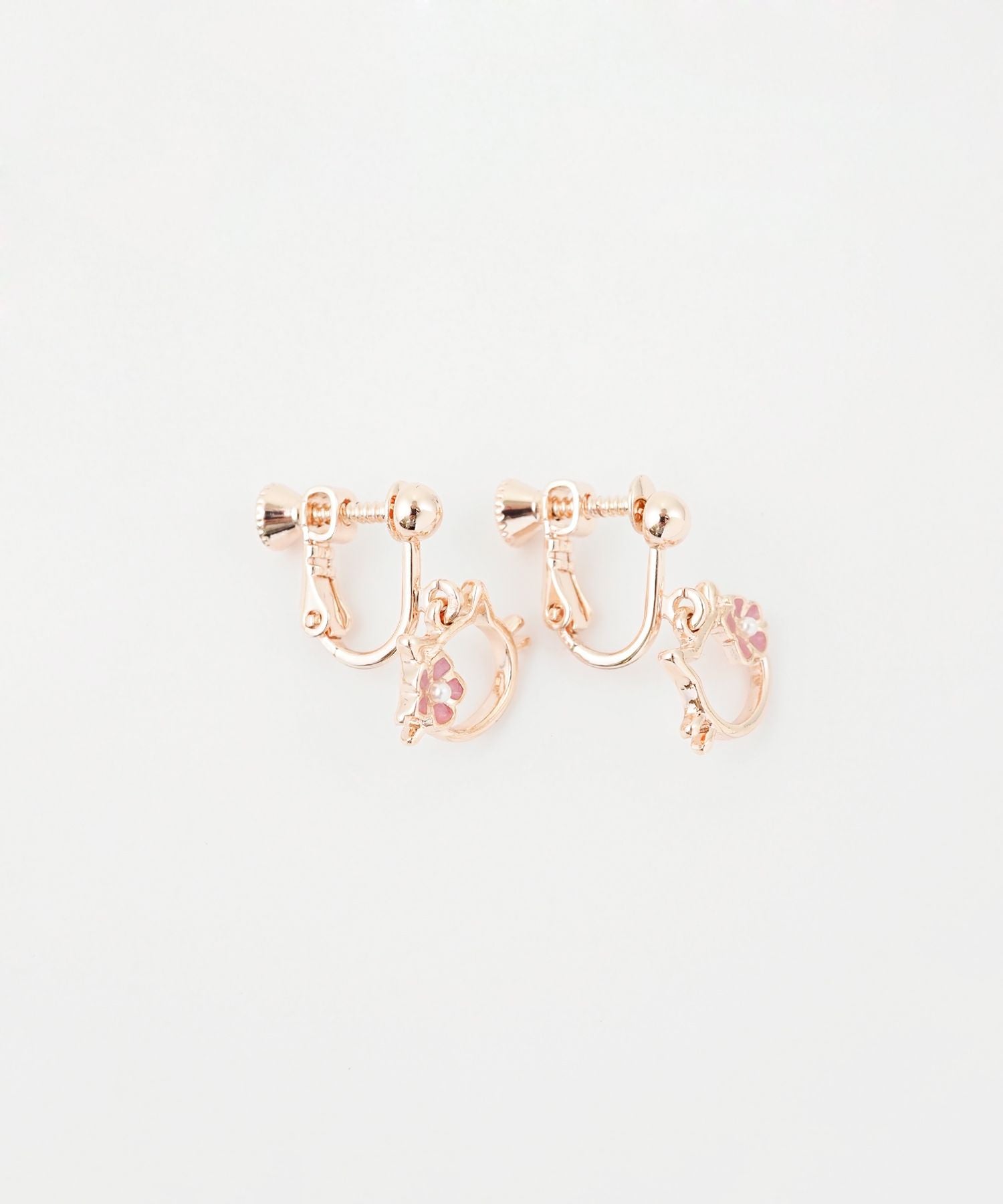 ねこフラワーイヤリング