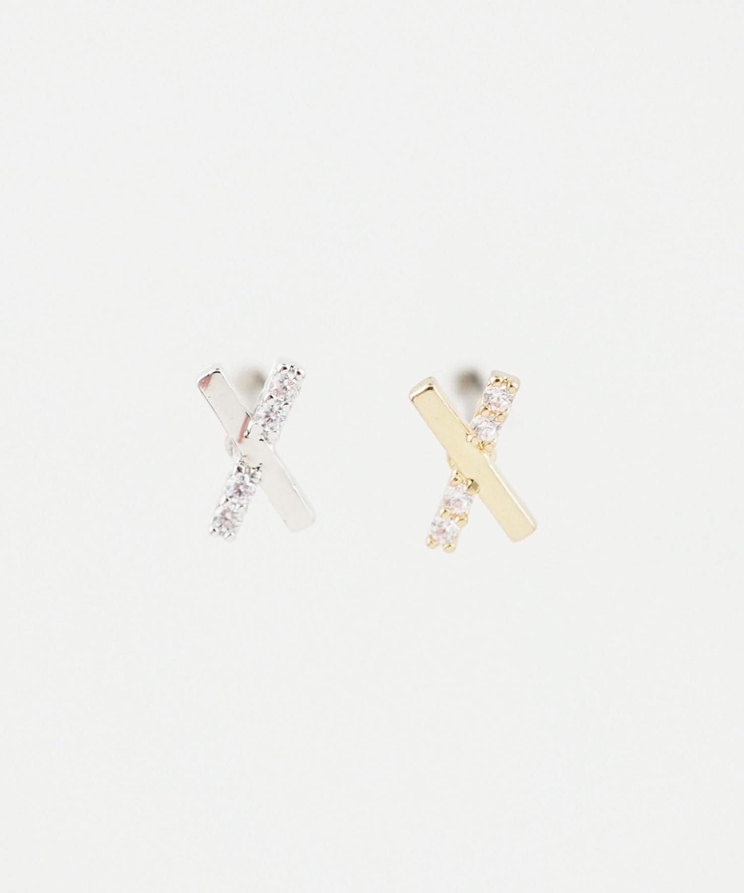 情報7daysニュースキャスター着用】クロスバーハーフジルコニアピュア