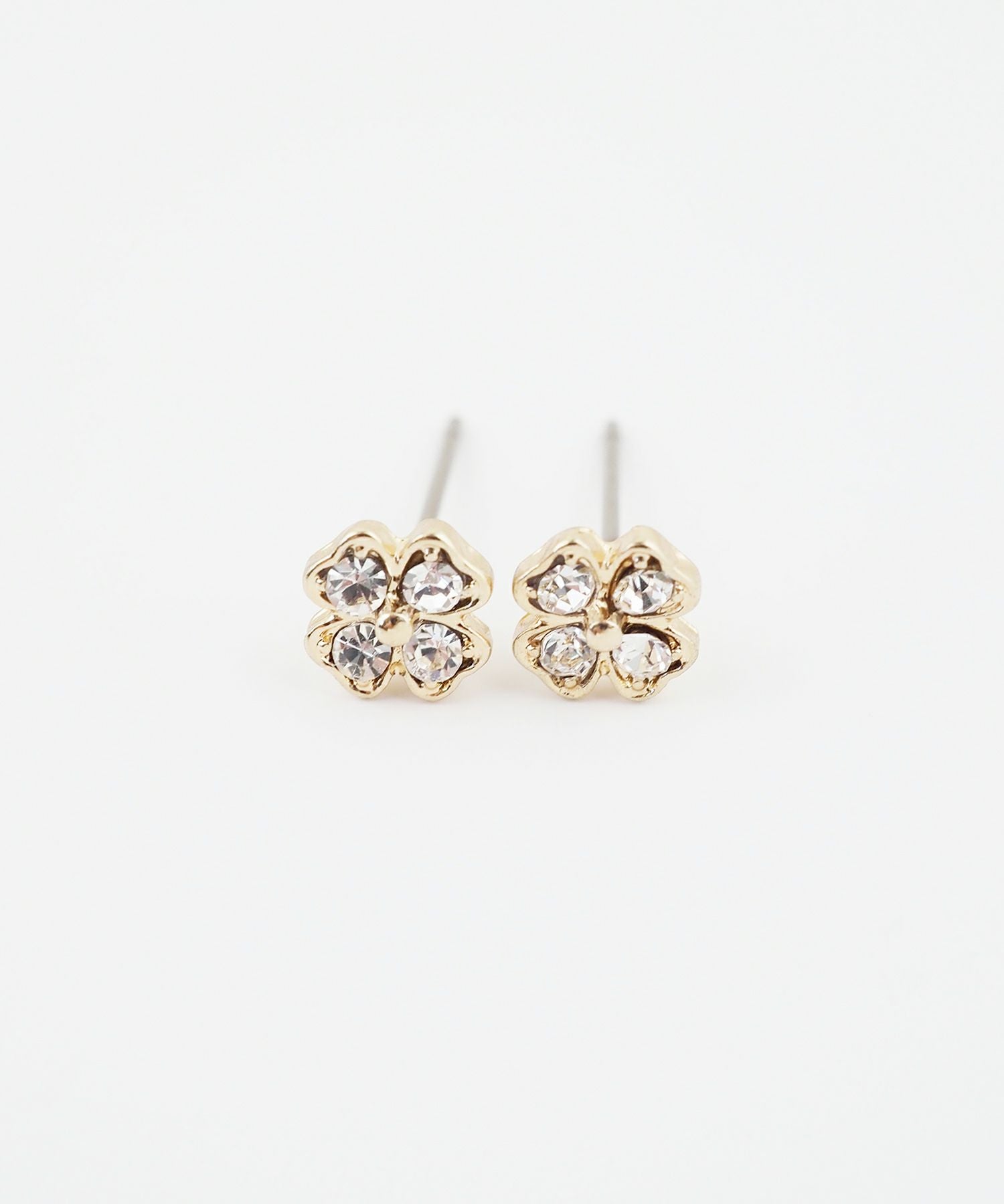 クローバビジューピュアチタンロングポストピアス