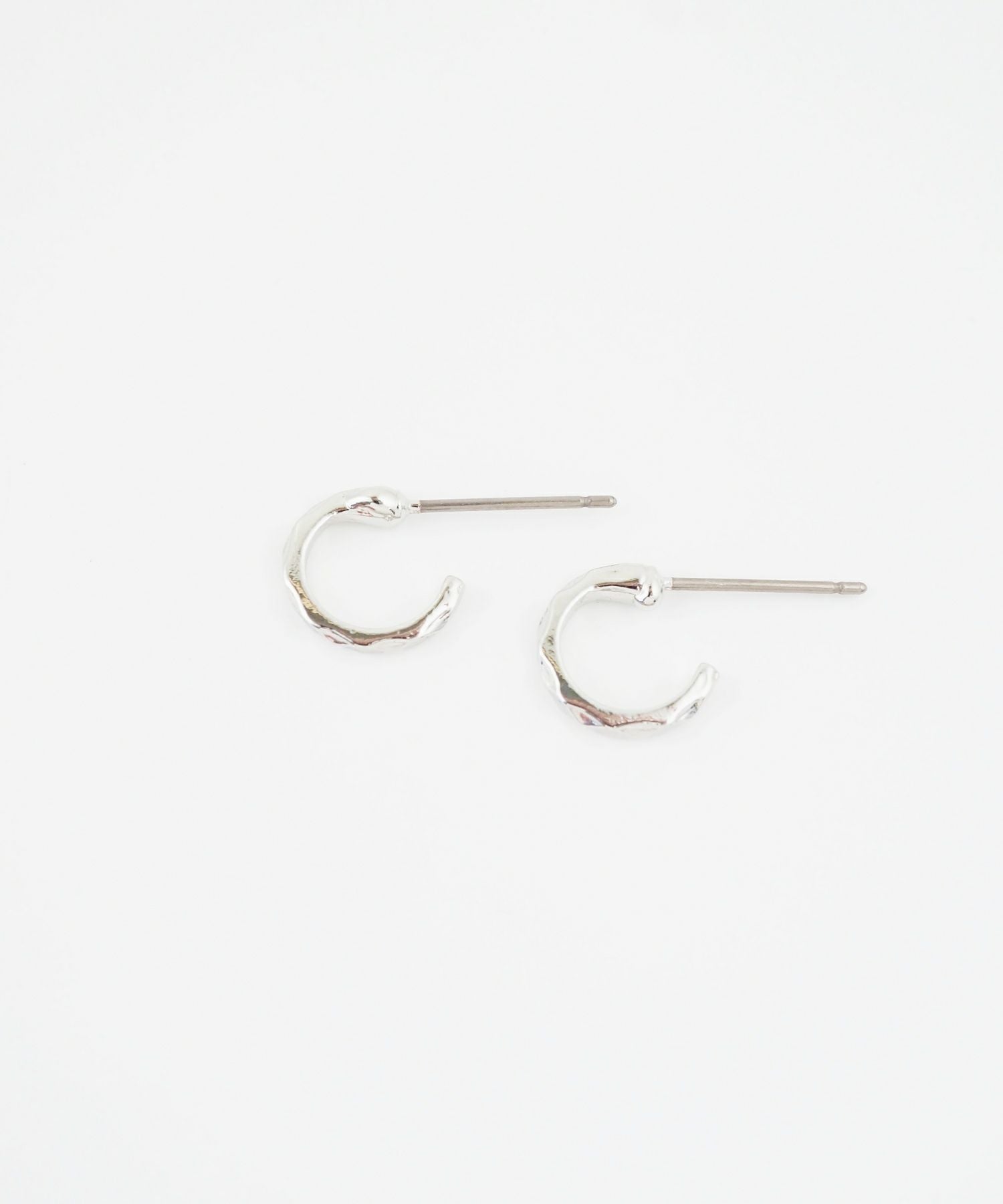 カッティングフープピュアチタンロングポストピアス