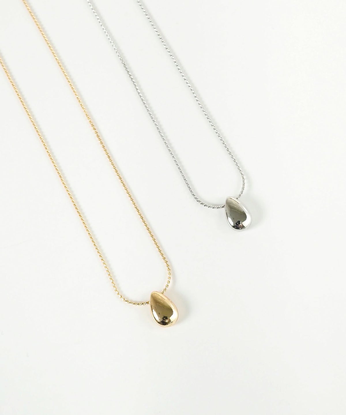 メタルドロップマグネットネックレス