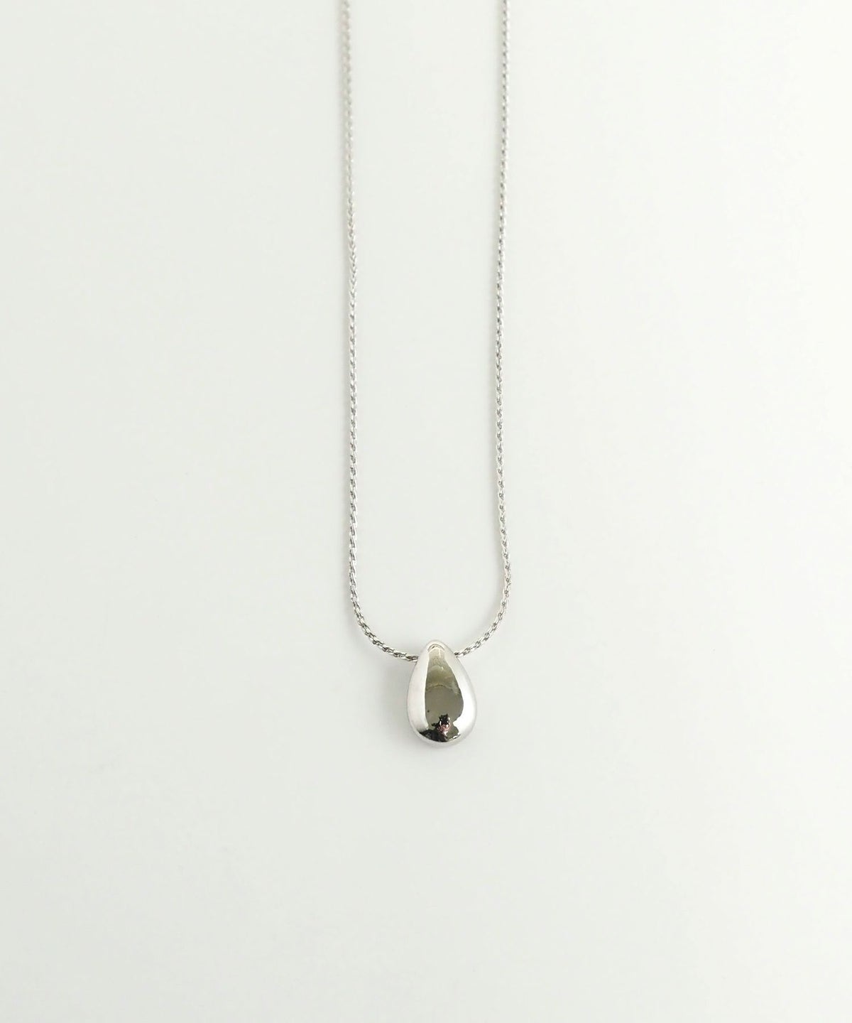 メタルドロップマグネットネックレス