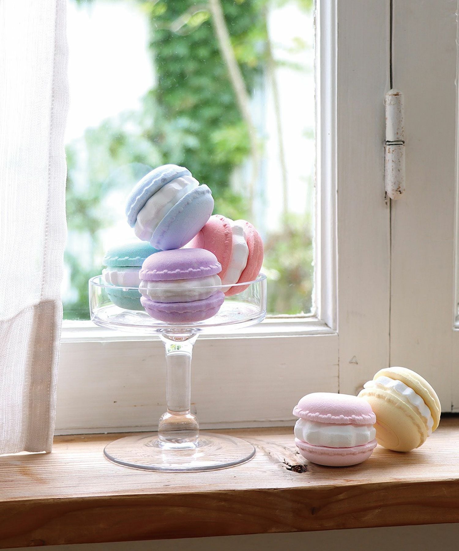 000000009875-01.jpg?size=l&w=