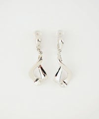 ネジリラインIMUFURETイヤリング