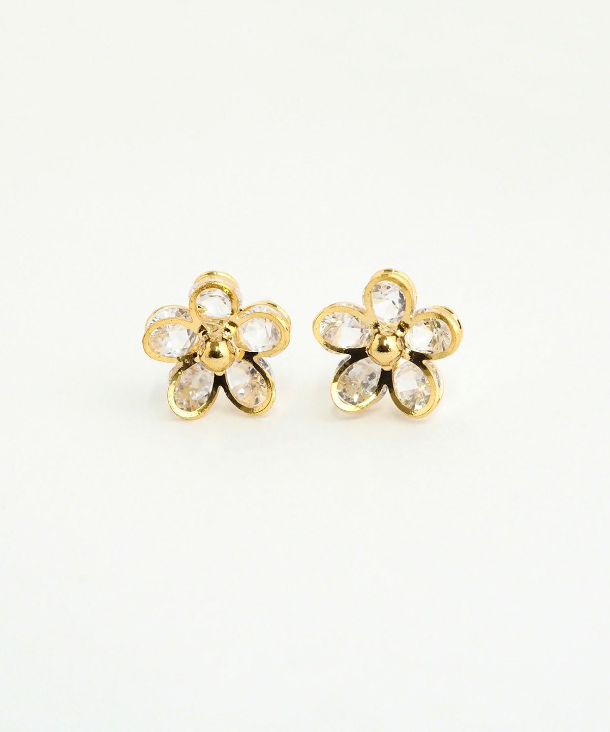 フラワーキュービックチタンポストピアス