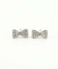 リボンキュービックチタンポストピアス