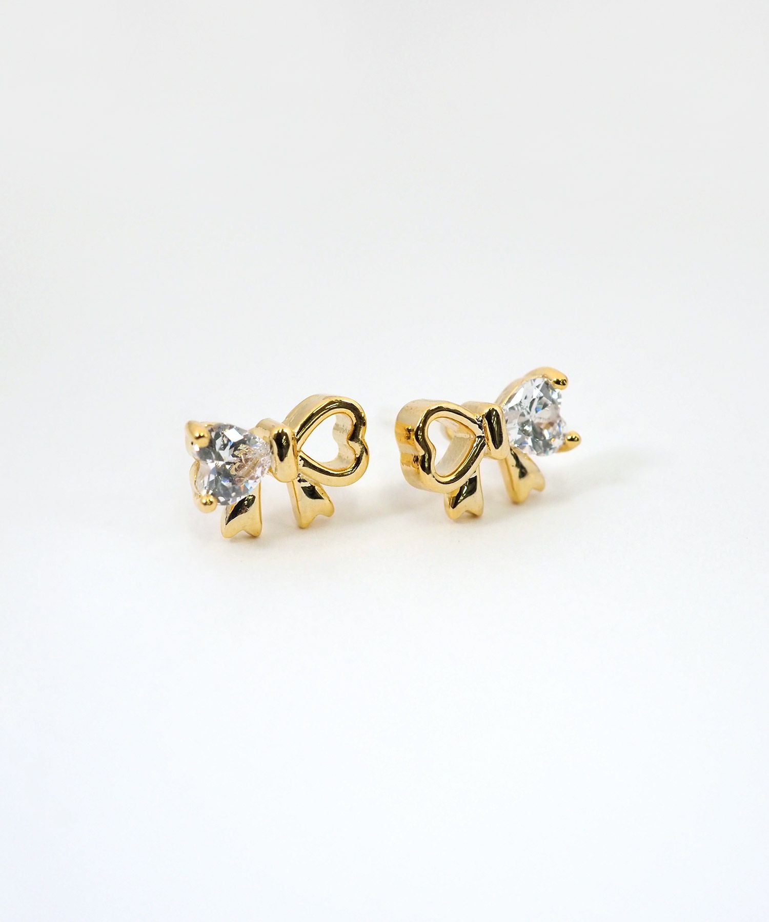 ミニリボンセラミックポストピアス