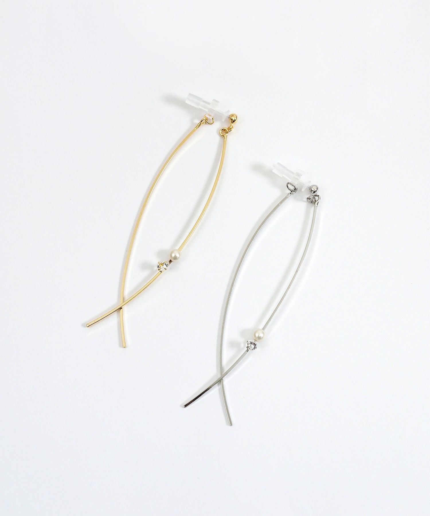 カーブラインセラミックポストピアス