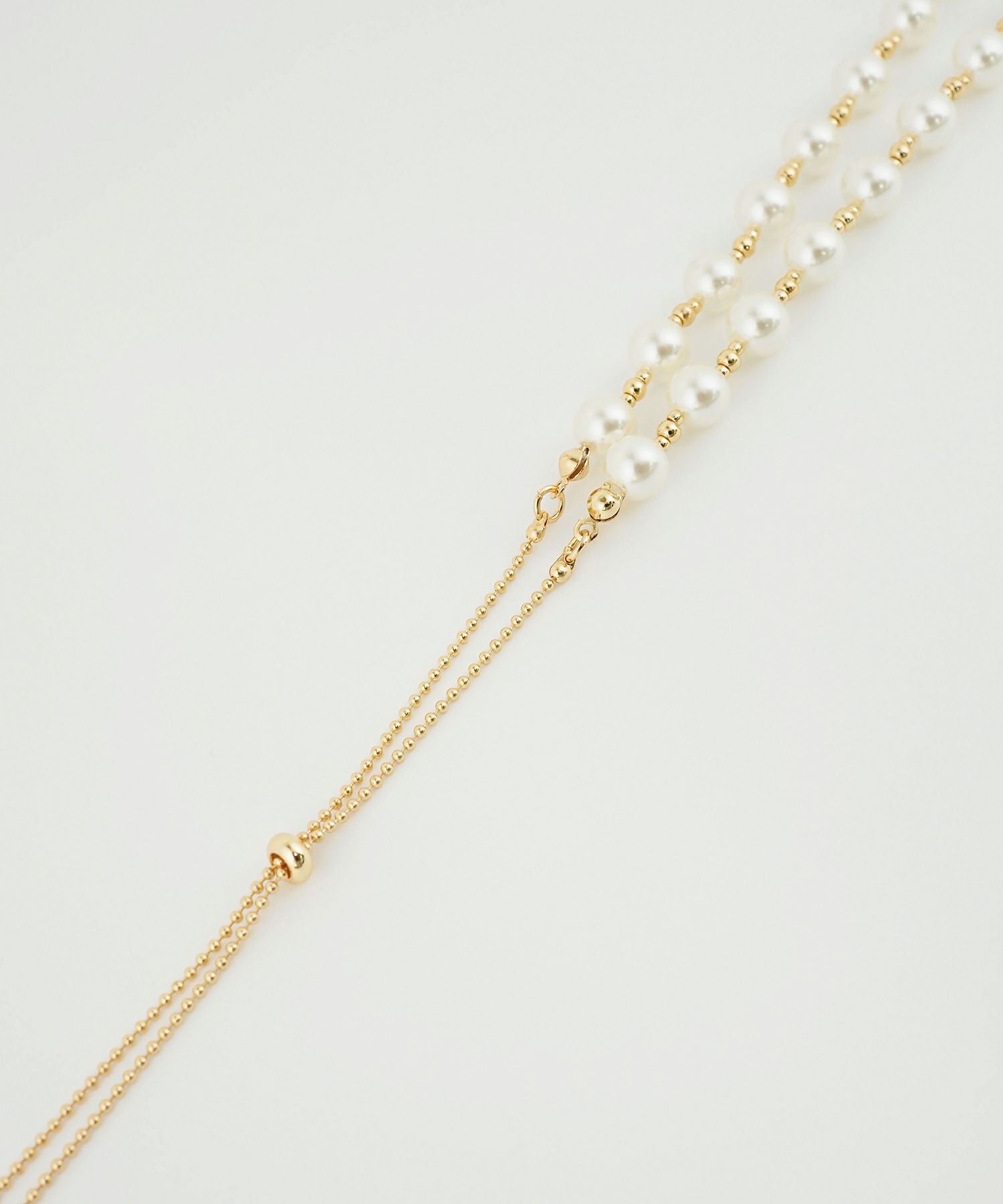 パールメタルボールロングネックレス