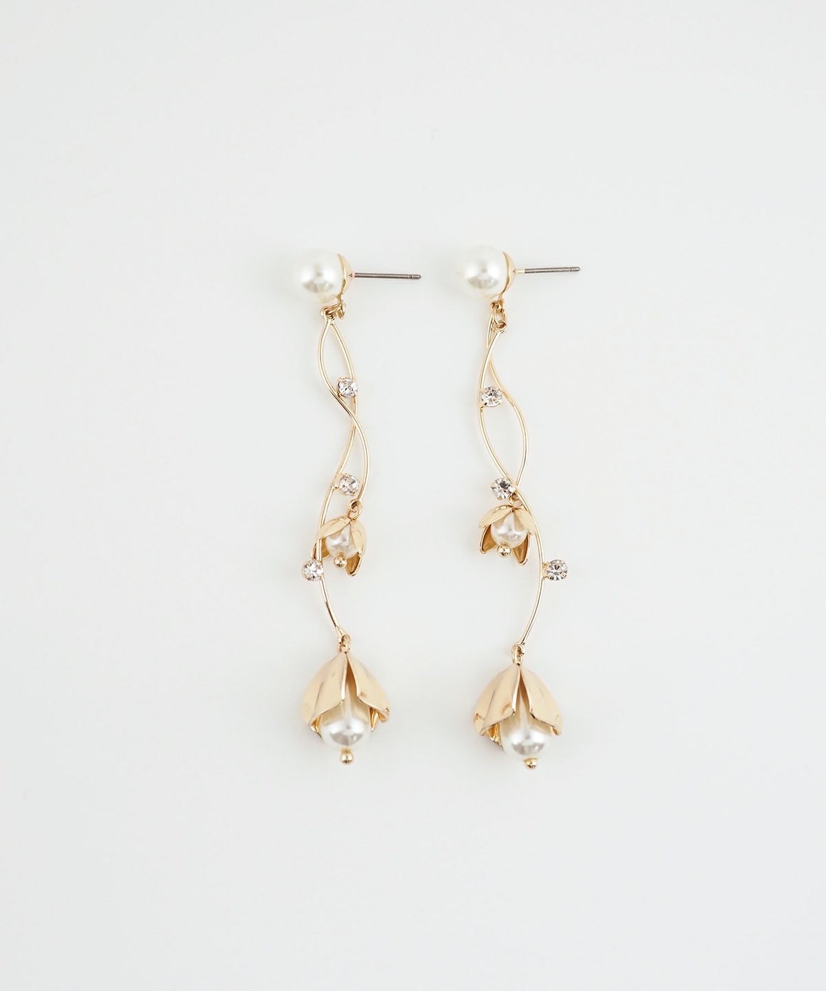 ベルフラワーチタンポストピアス【Sereno】