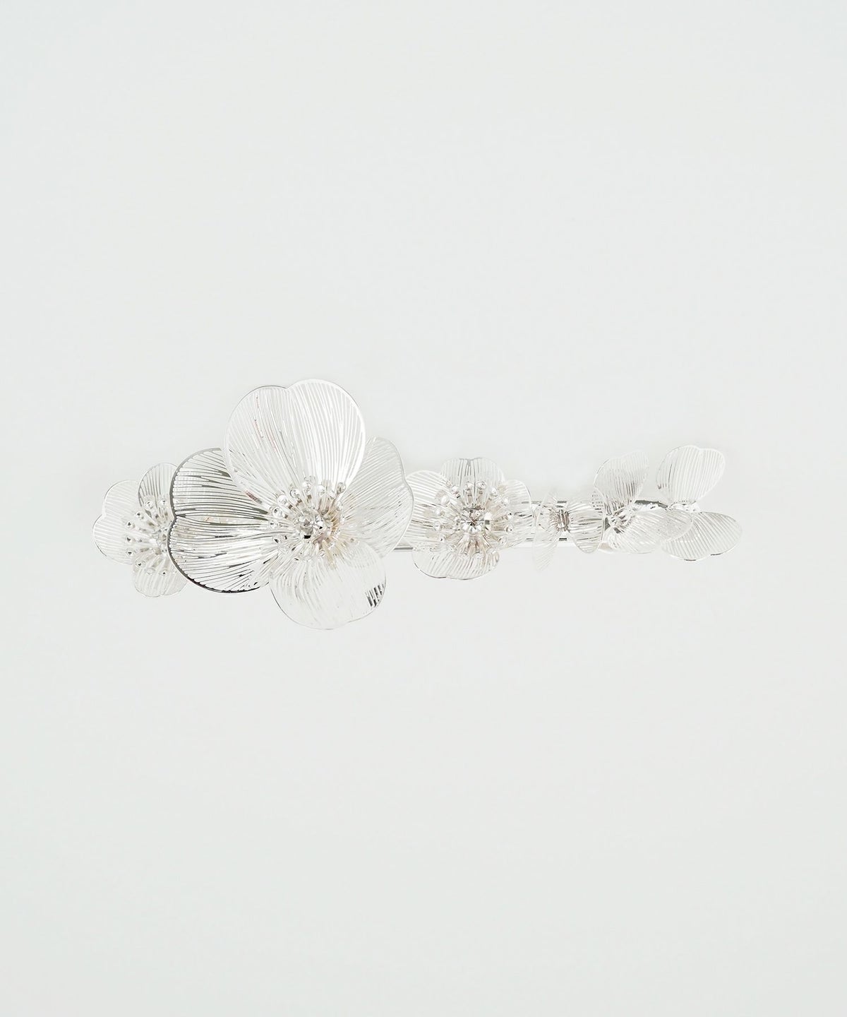 透かしフラワーバレッタ