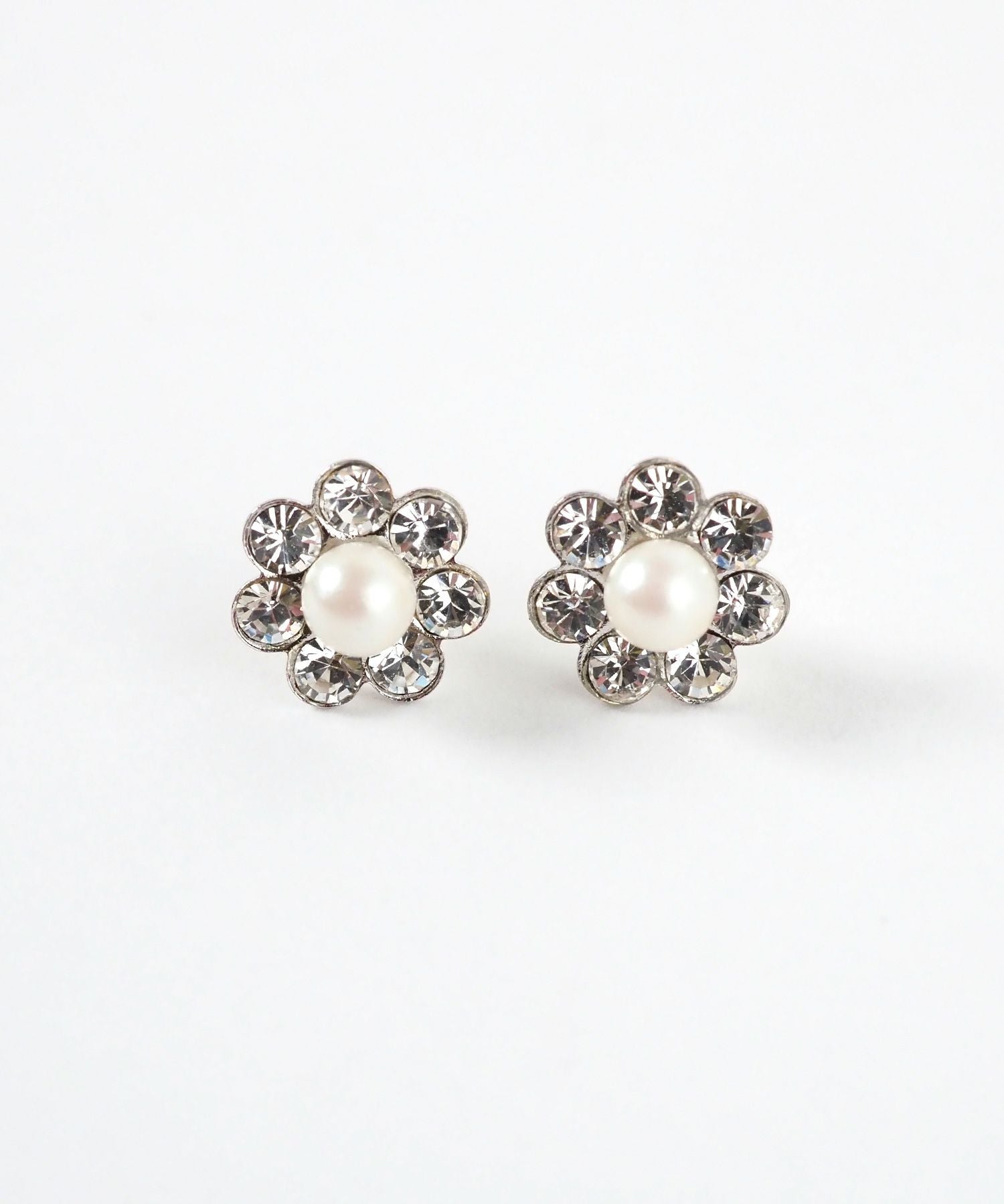 フラワークリスタルK18ポストピアス