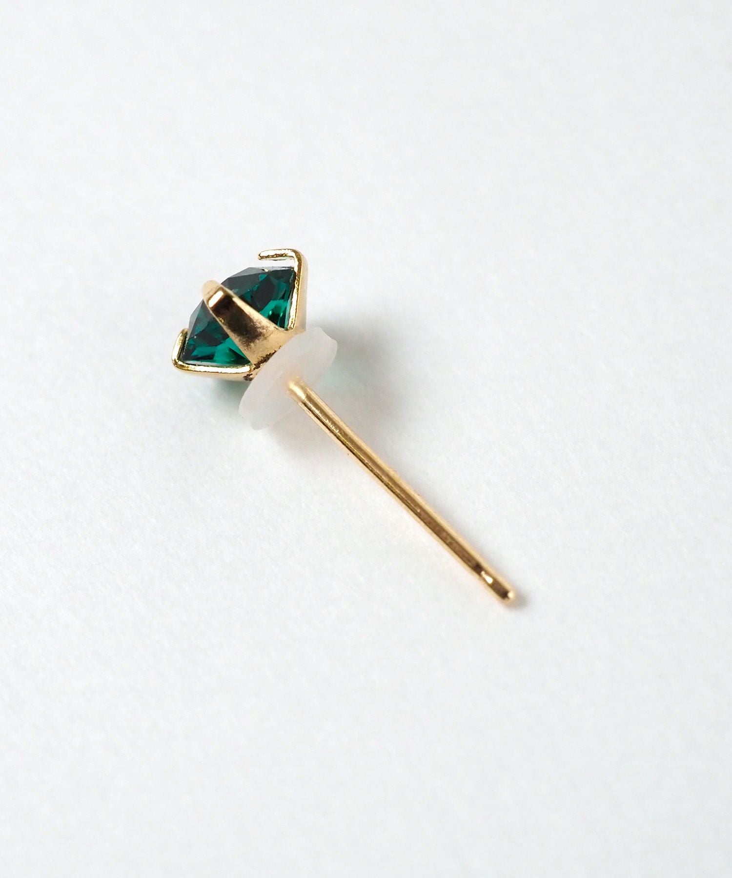 バースデーカラーストーンK18ポストピアス