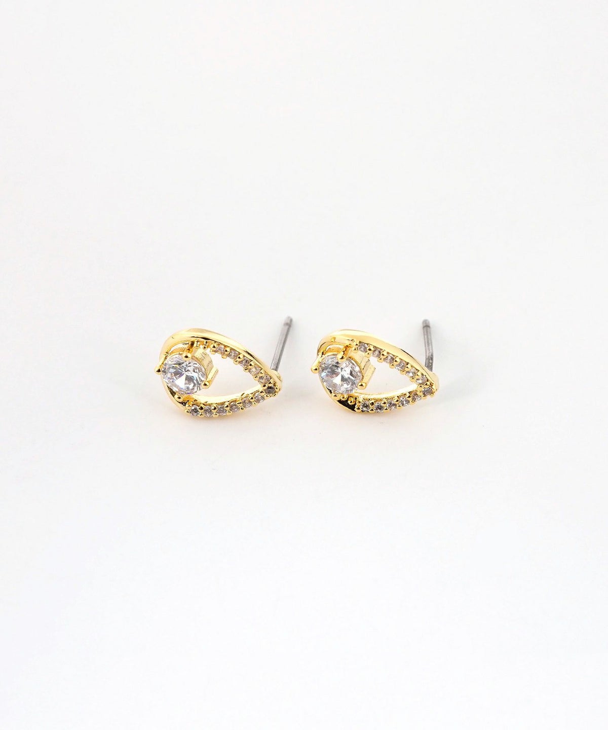 ドロップラインキュービックチタンポストピアス