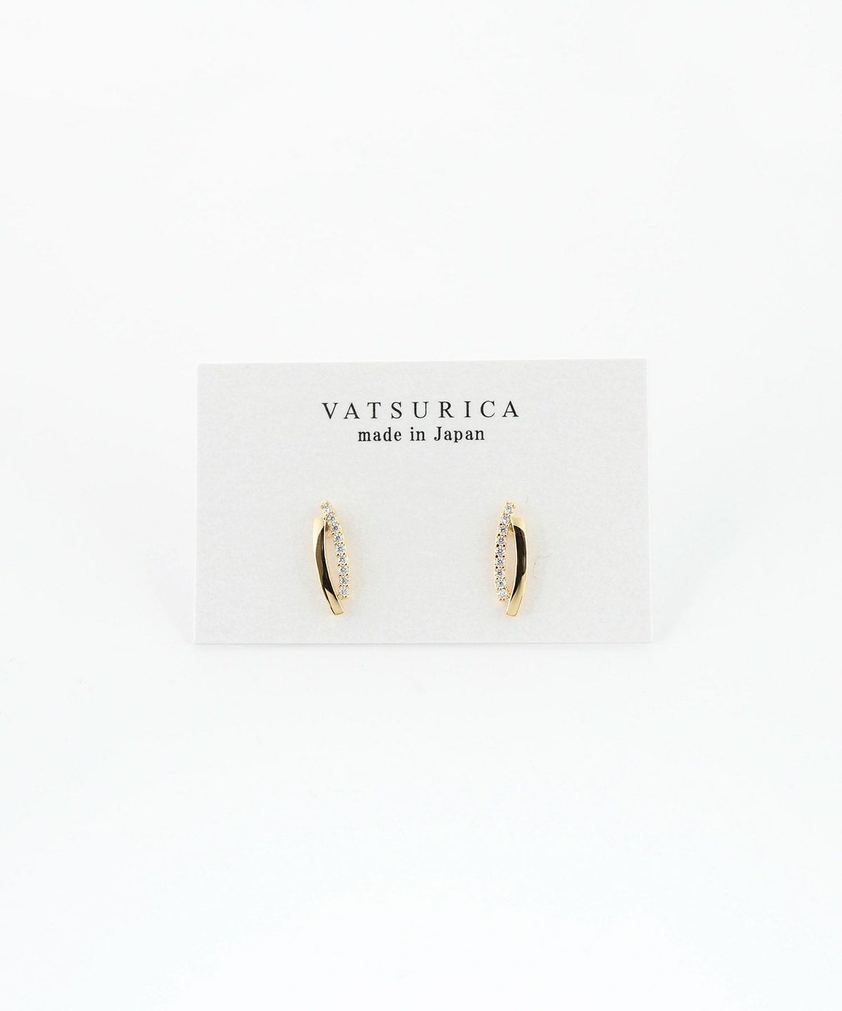 ツインラインチタンポストピアス