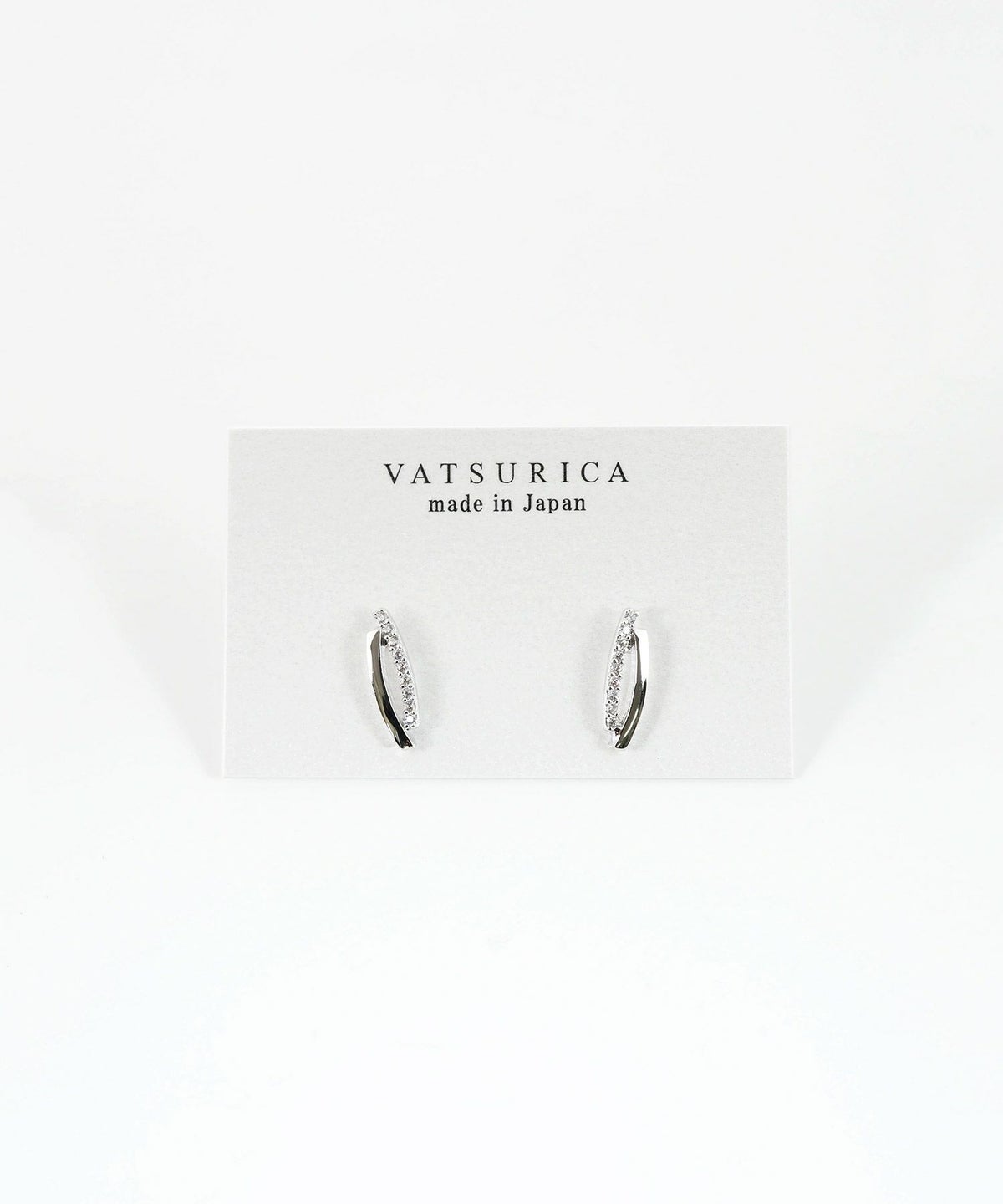 ツインラインチタンポストピアス