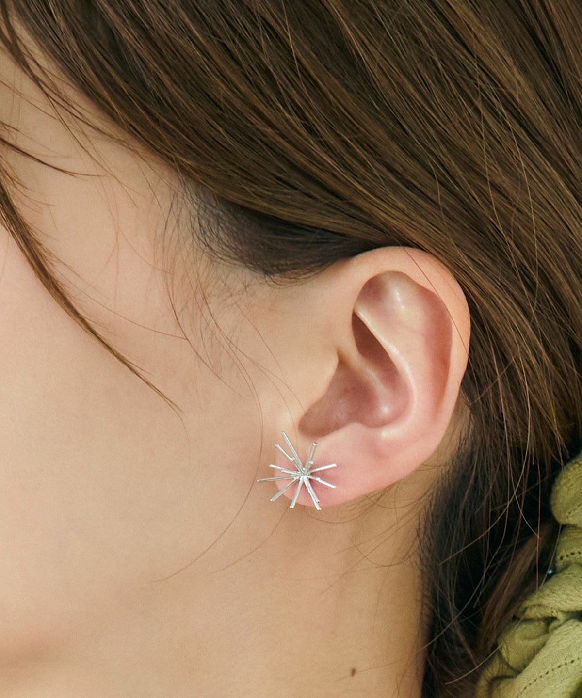 ホシハナチタンポストピアス