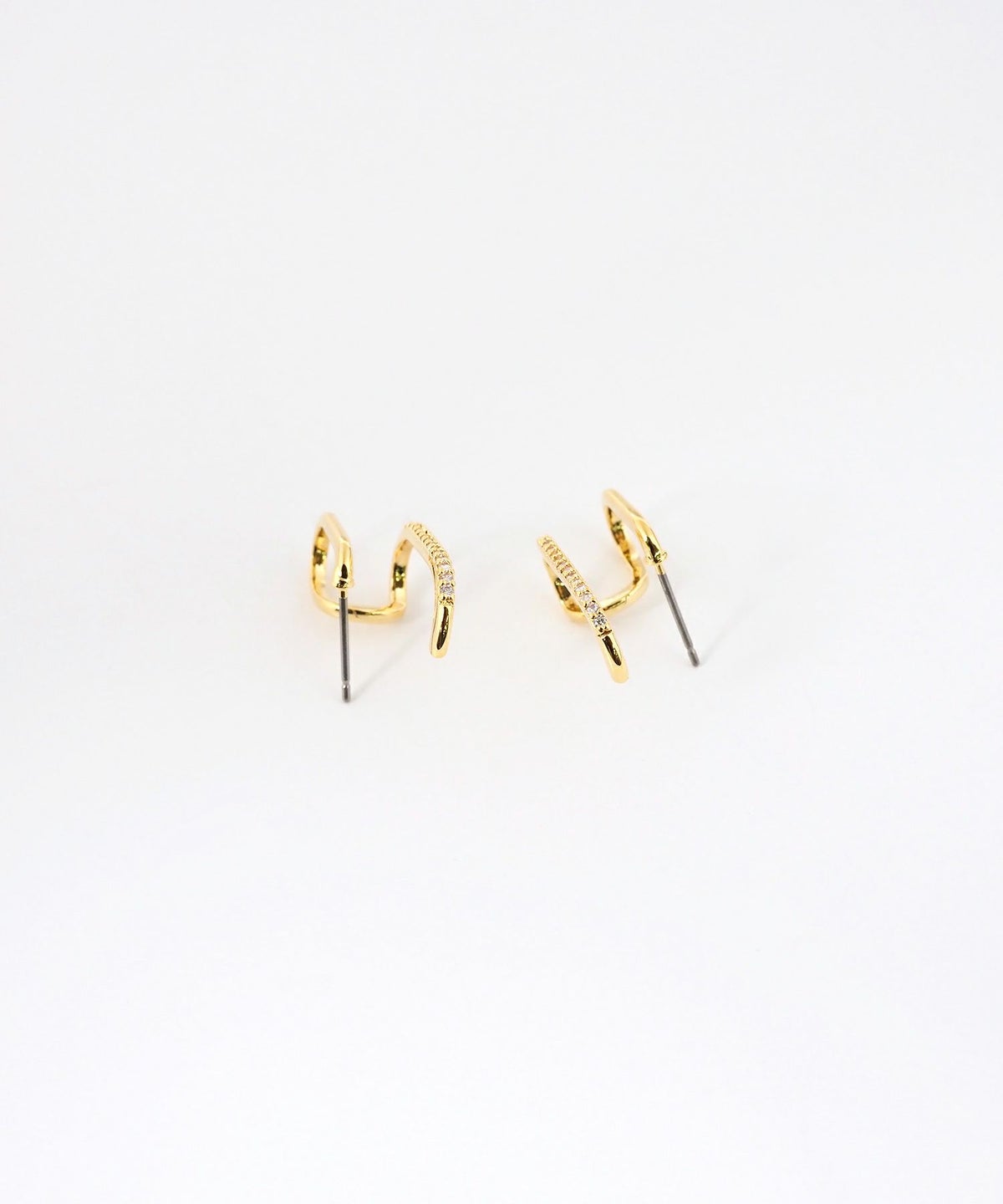 ドローイングバーチタンポストピアス