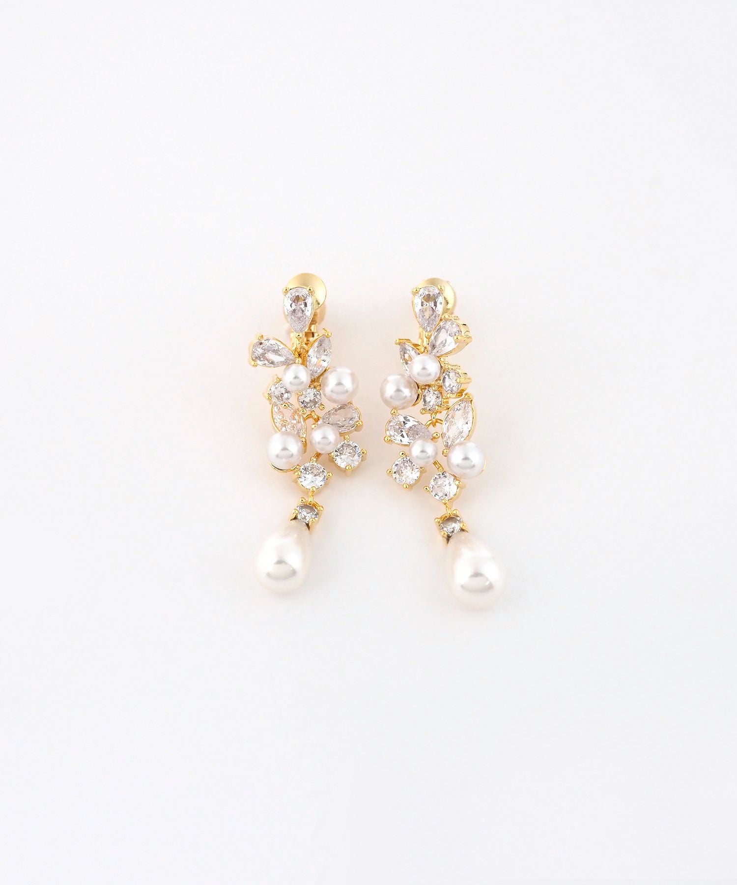 ビジューパールイヤリング