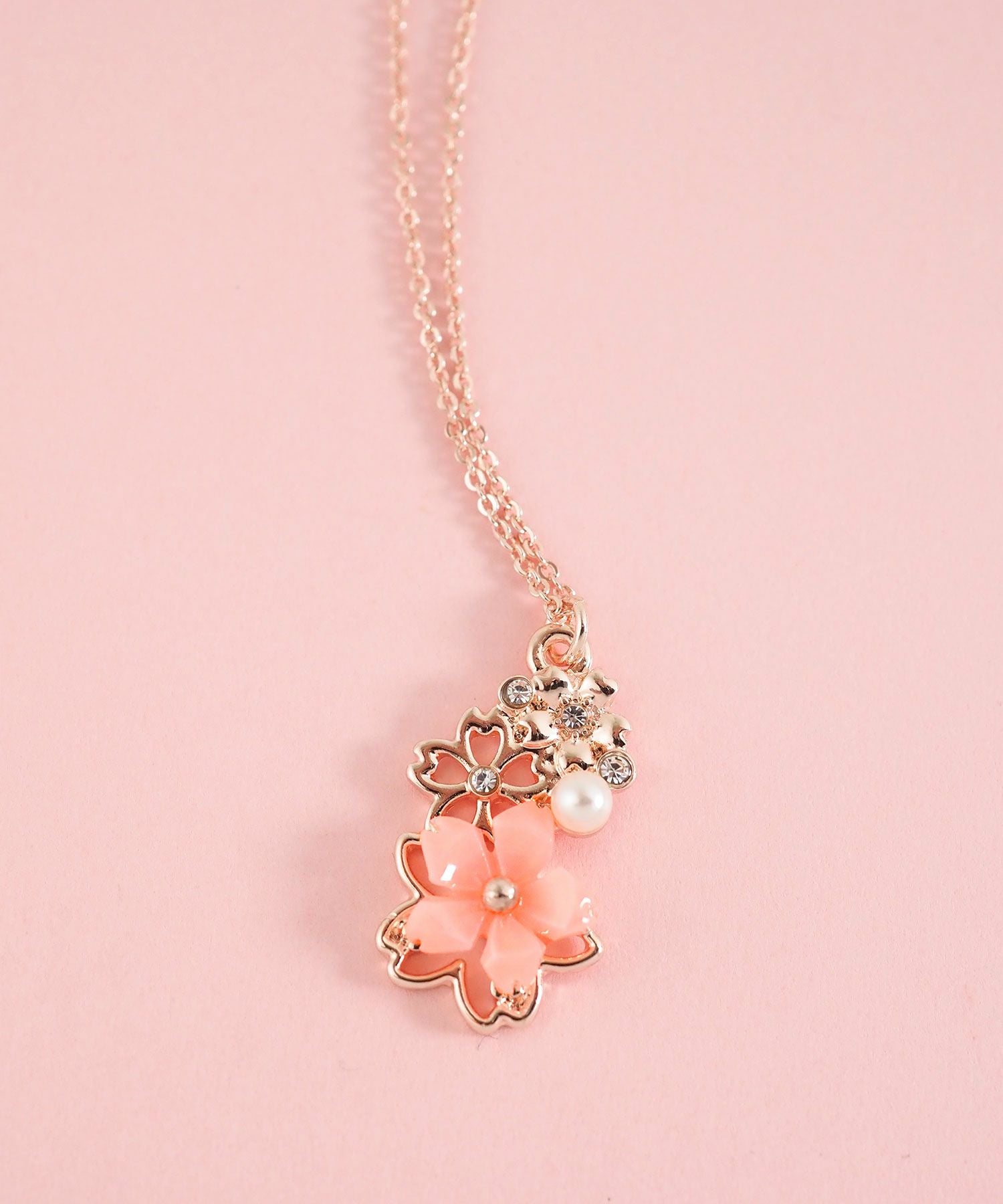 SAKURAビジューペンダント